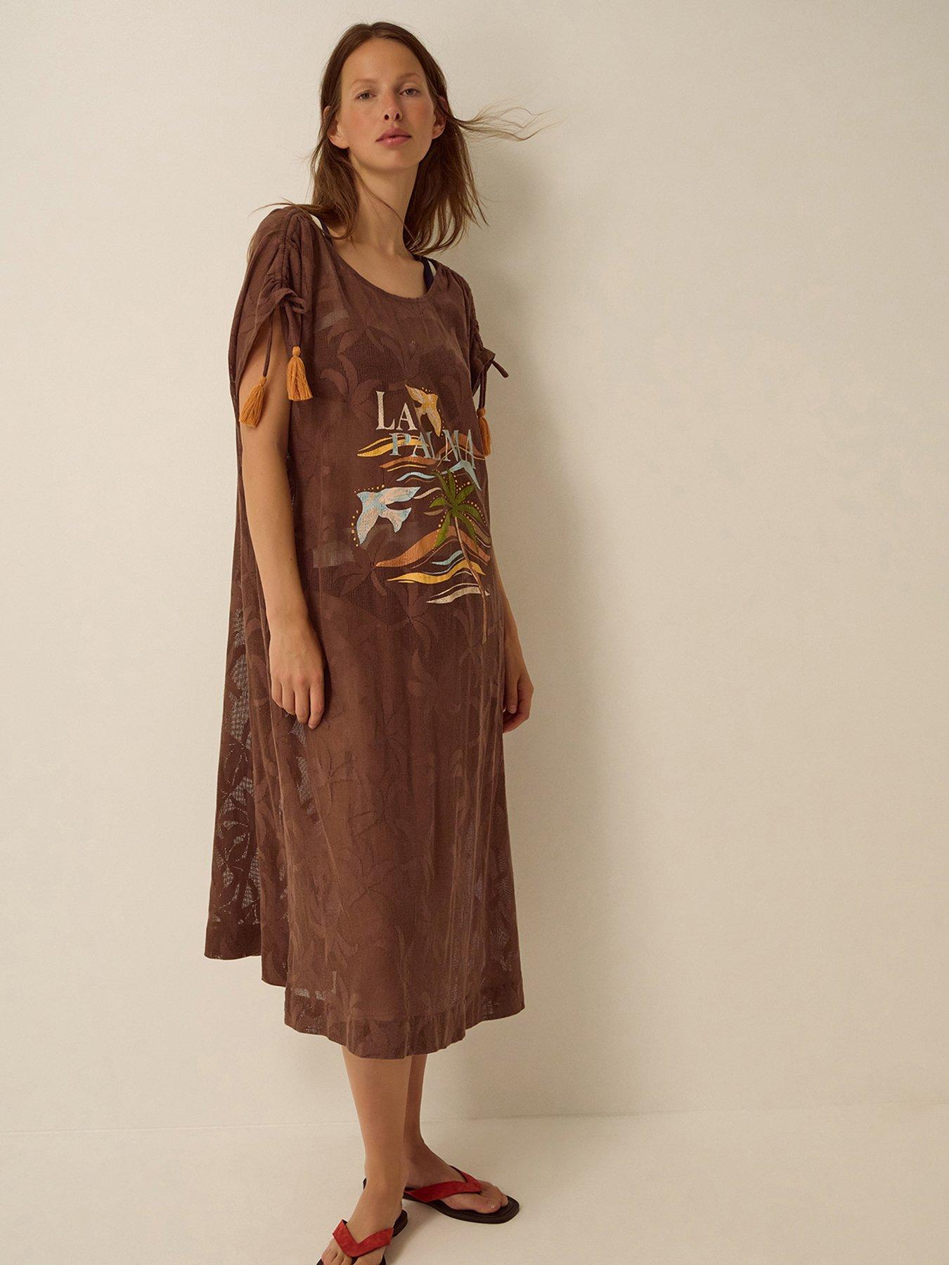 Image 3 of 6 of Monsoon Palma Jaquard Kaftan