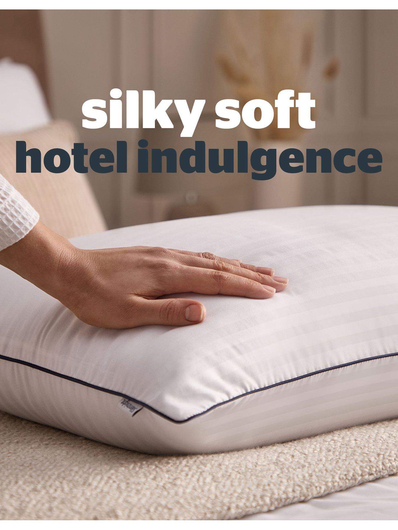 Image 3 of 7 of Silentnight Silentnight Hotel Collection Piped Pillows - 6 Pack