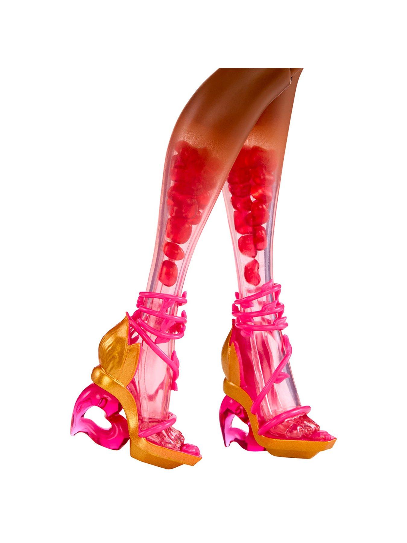 Image 4 of 7 of Mirror Mi Amora Valentina Fashion Doll
