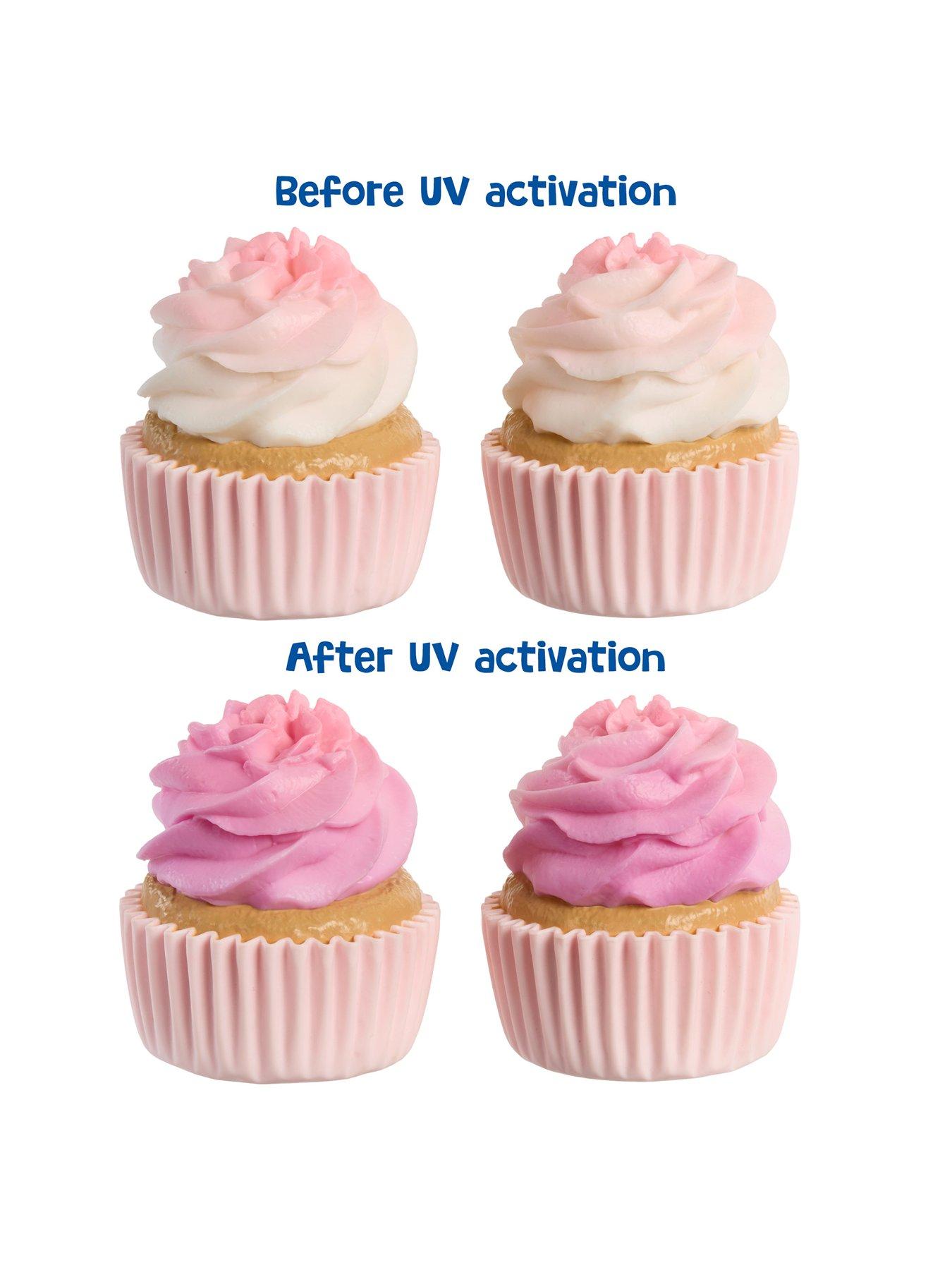 Image 6 of 7 of Little Tikes Sweet Spaces Mini Oven with Colour-Change Cupcakes