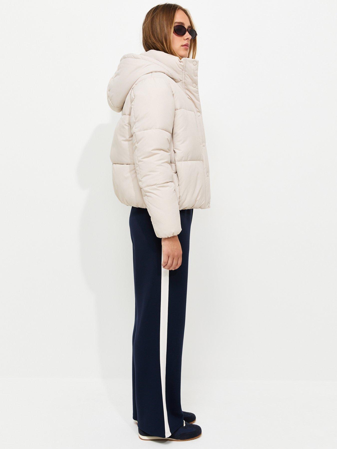Image 5 of 7 of New Look Cream Hooded Crop Puffer Jacket