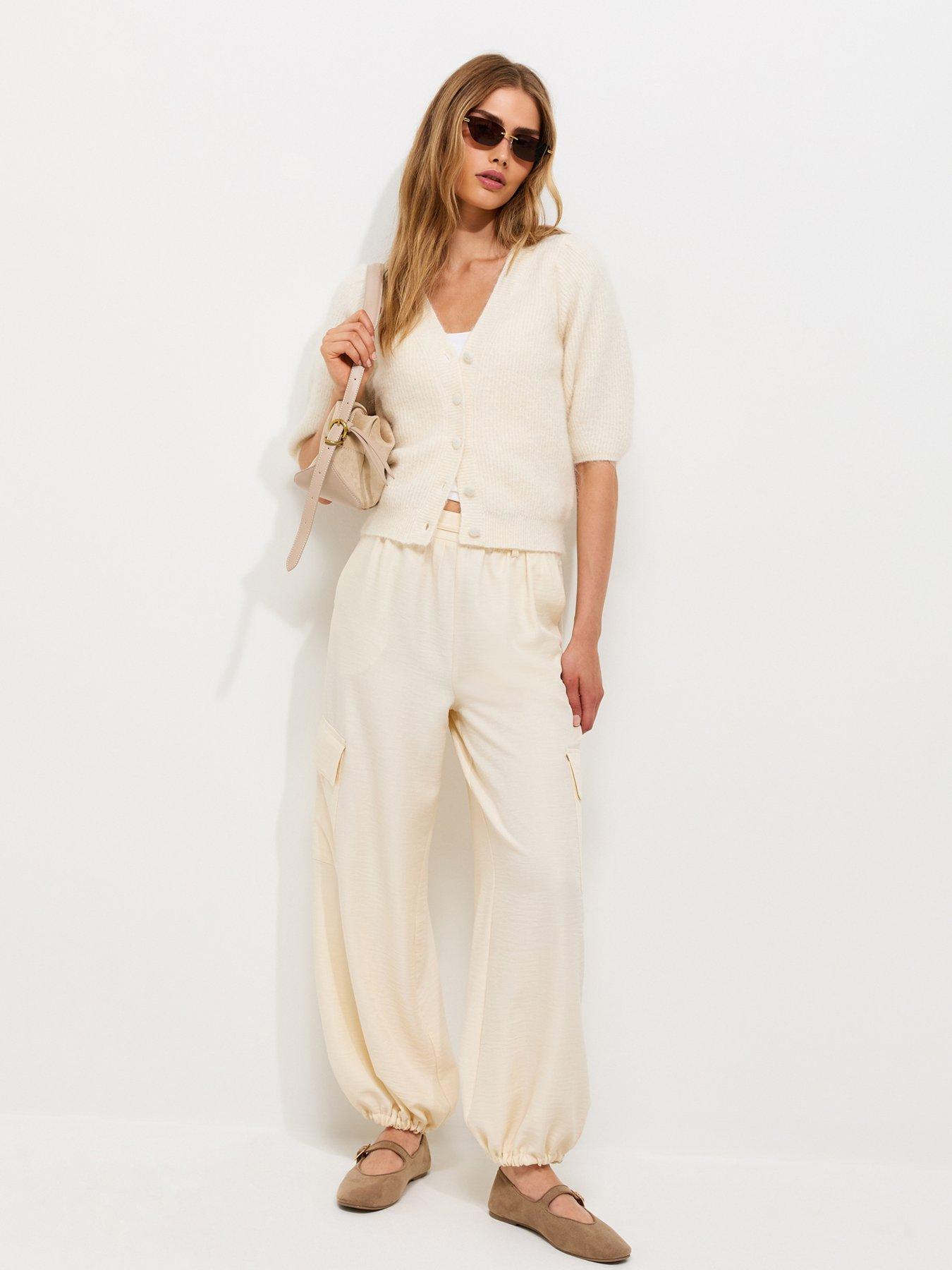 Image 3 of 6 of New Look Ribbed Knit Puff Sleeve Cardigan - Cream