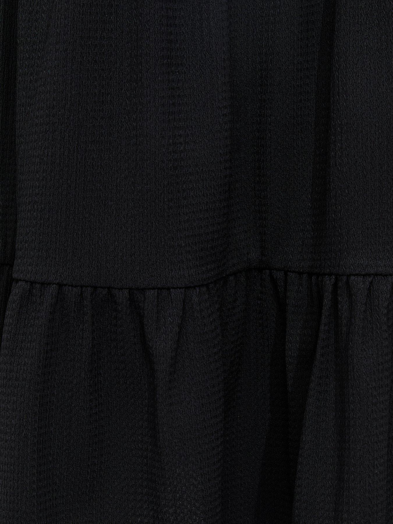 Image 5 of 5 of New Look Crinkled Long Sleeve Smock Mini Dress - Black