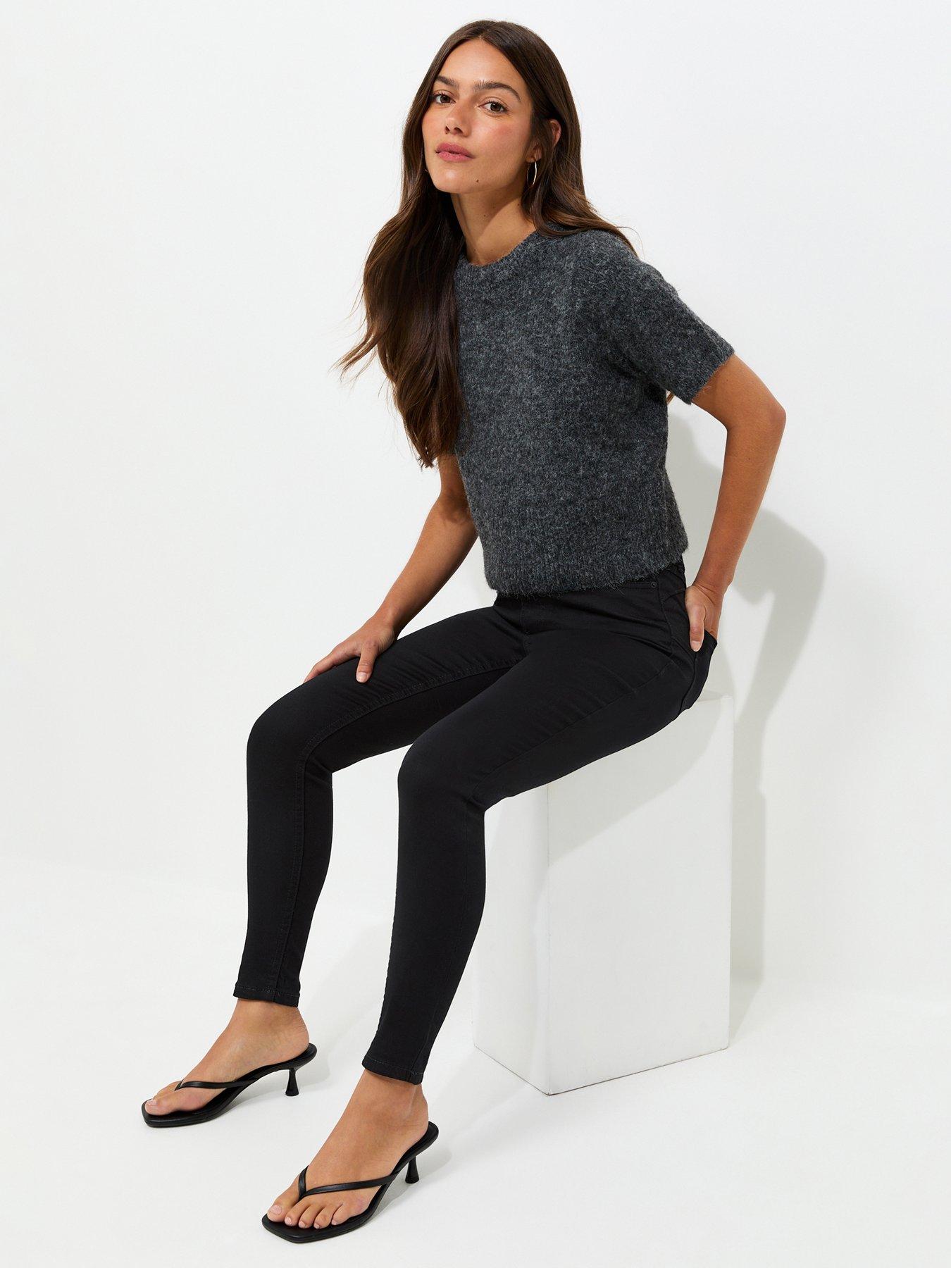 Image 4 of 6 of New Look Women's Petite Jenna Skinny Fit Jeans - Black