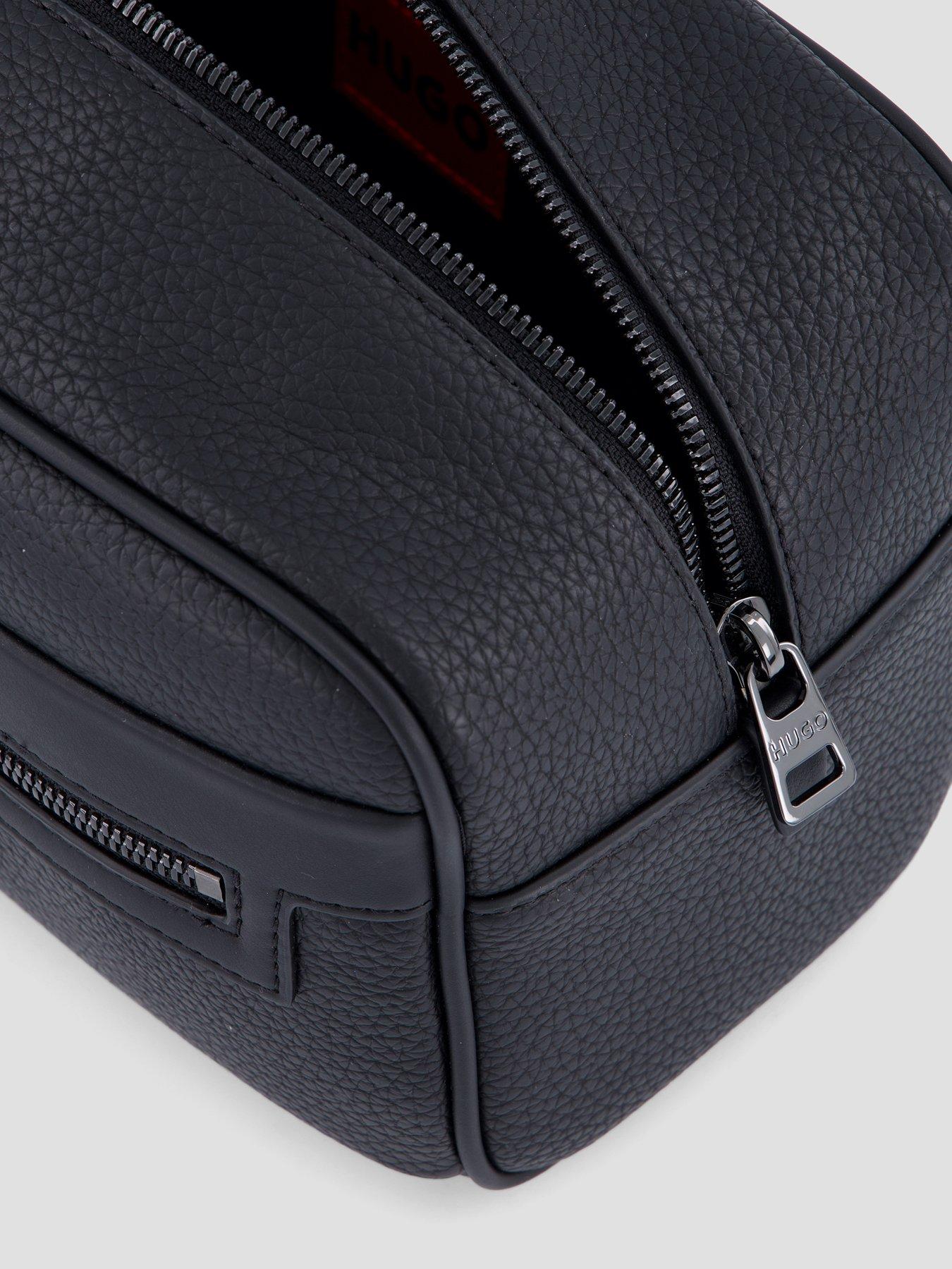 Image 4 of 4 of HUGO Hugo Huke Washbag - Black