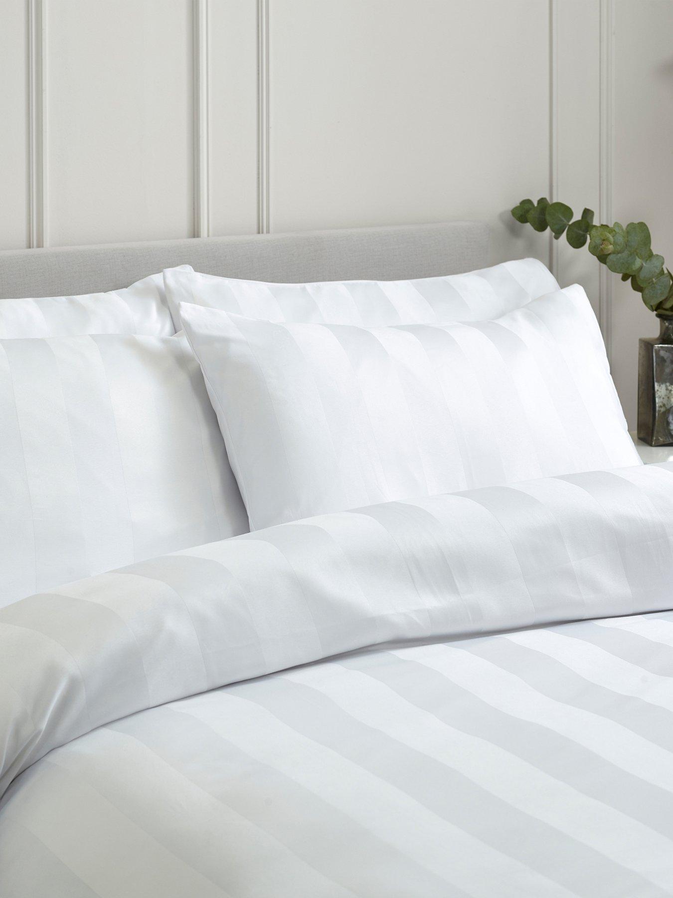 Catherine Lansfield So Soft Satin Stripe 4 Standard Pillowcase White