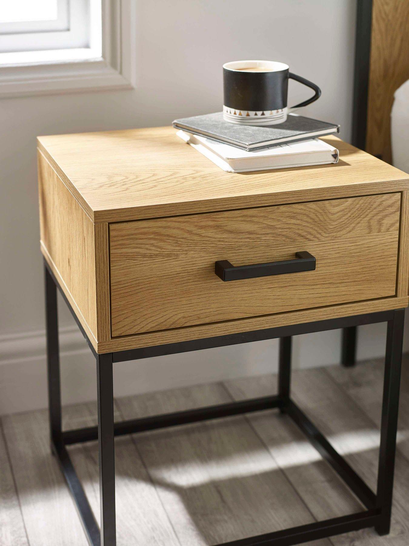 Image 4 of 7 of Julian Bowen Harlow 1 Drawer Bedside