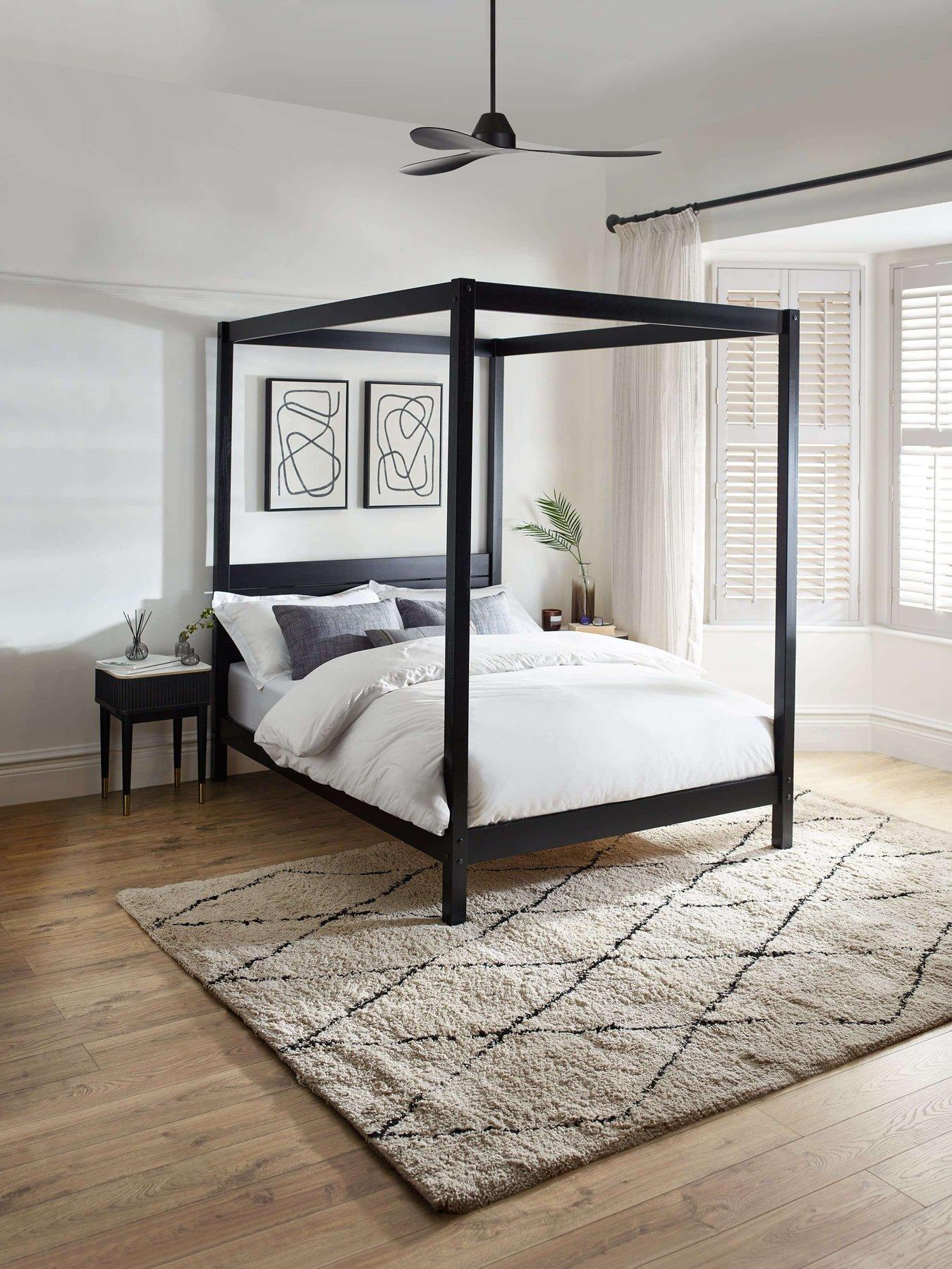 Image 1 of 6 of Julian Bowen Roxanne&nbsp;Canopy Bed