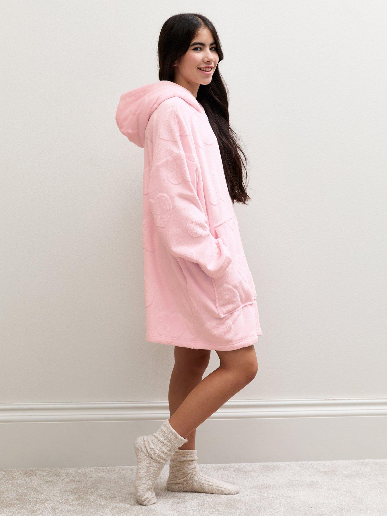 Image 3 of 5 of New Look 915 Girls Pink Heart Pattern Oversized Hoodie