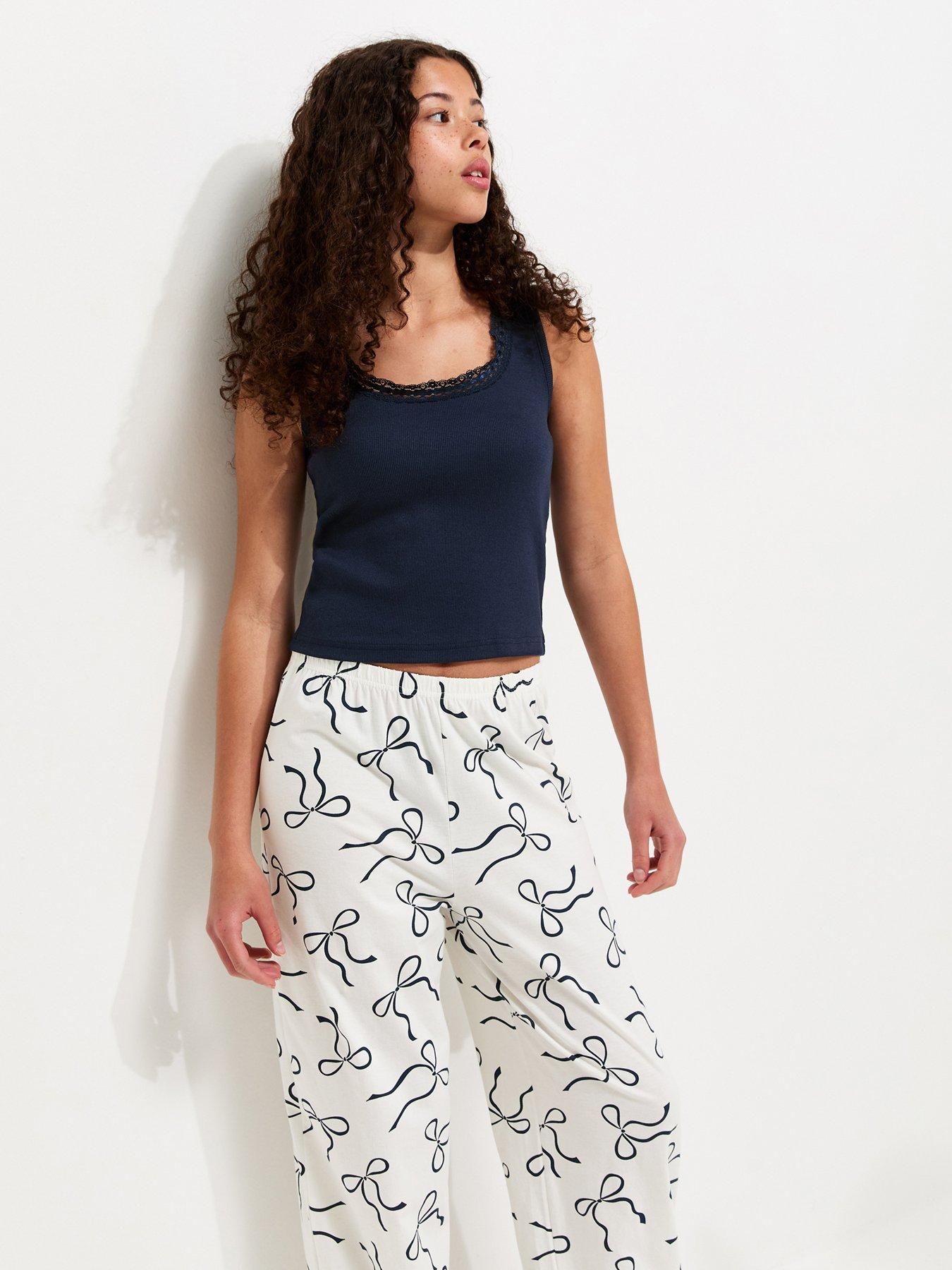 Image 3 of 5 of New Look 915 Girls Bow Print Lace Trim Cami Pyjama Set - Navy