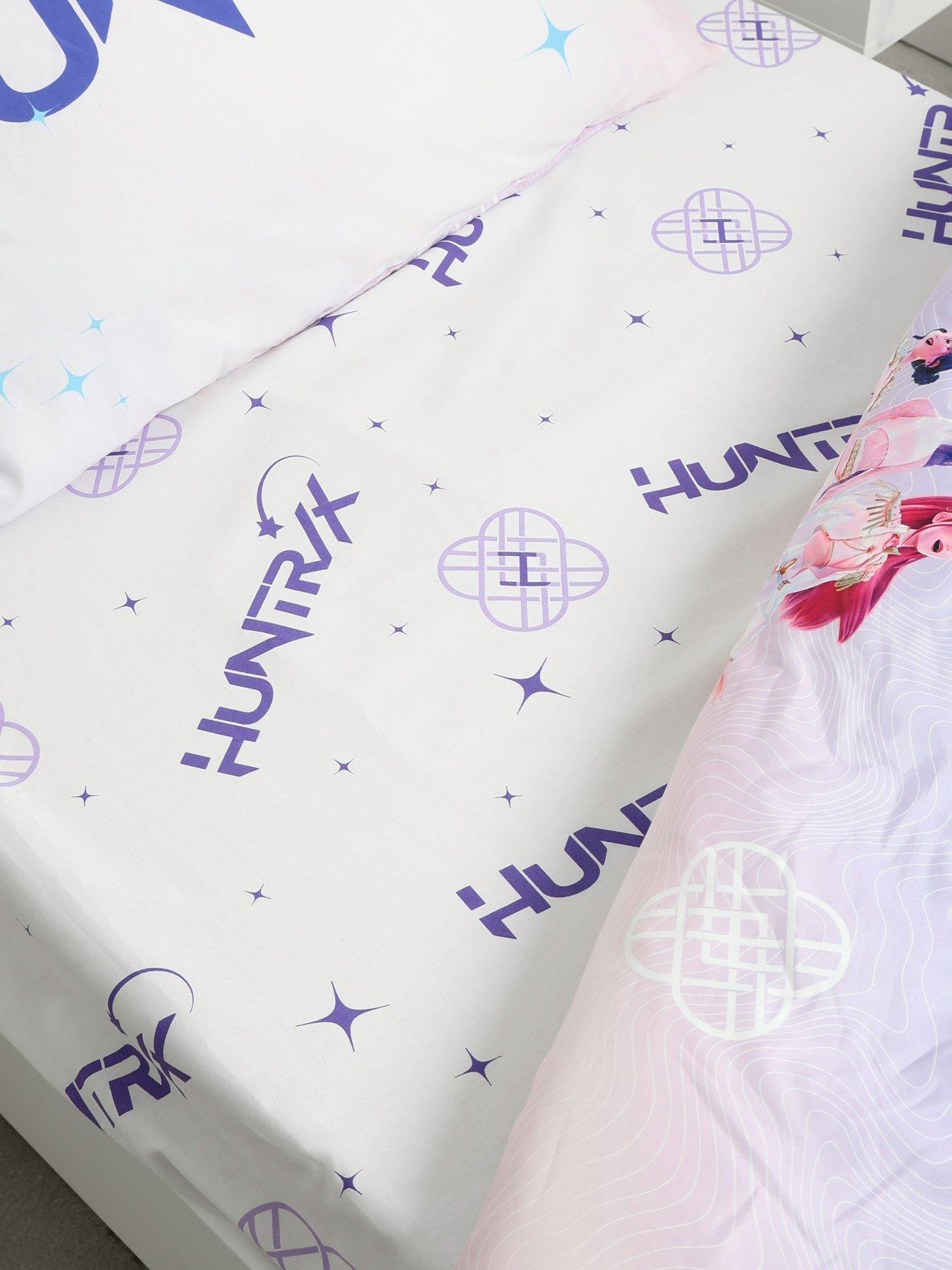Image 3 of 6 of K-Pop Demon Hunters Fitted Sheet