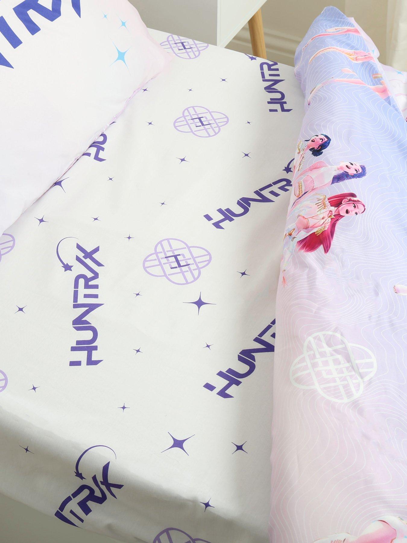 Image 5 of 6 of K-Pop Demon Hunters Fitted Sheet