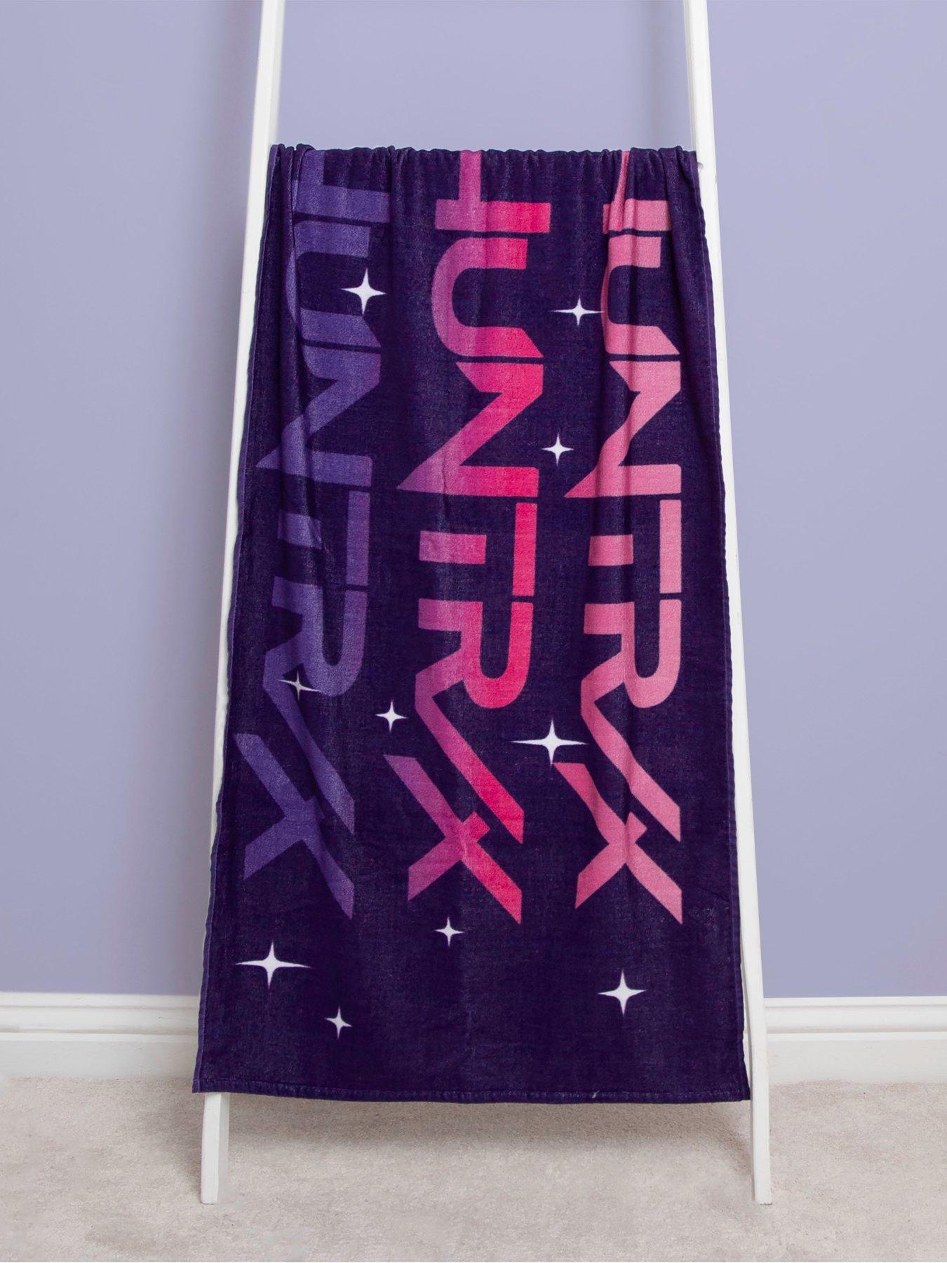 K-Pop Demon Hunters K-Pop Demon Hunters Sing Panel Towel
