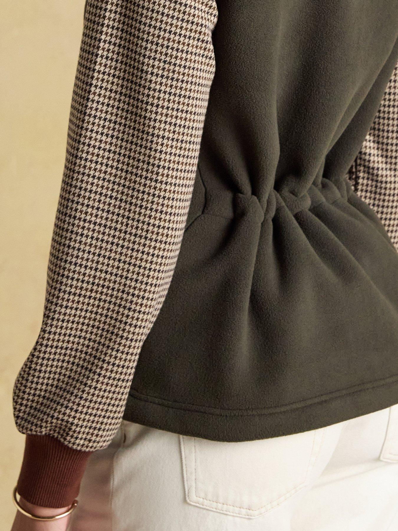 Image 7 of 7 of Joules Heritage Regular Fleece Gilet - Khaki Green