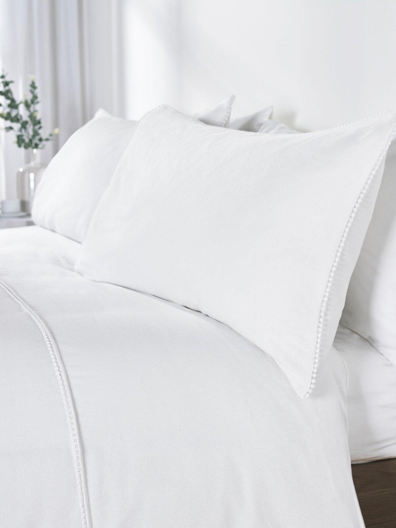 Catherine Lansfield Brushed 100% Cotton Pom Pom Duvet Cover Set in White