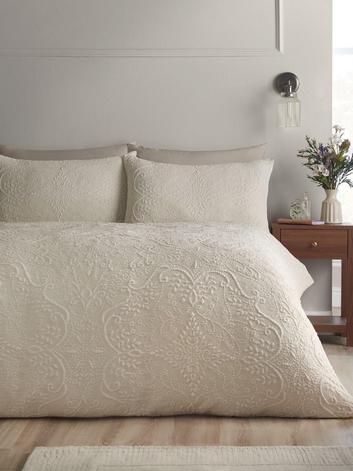 Image 1 of 4 of Catherine Lansfield Amelia Jacquard Duvet Cover Set