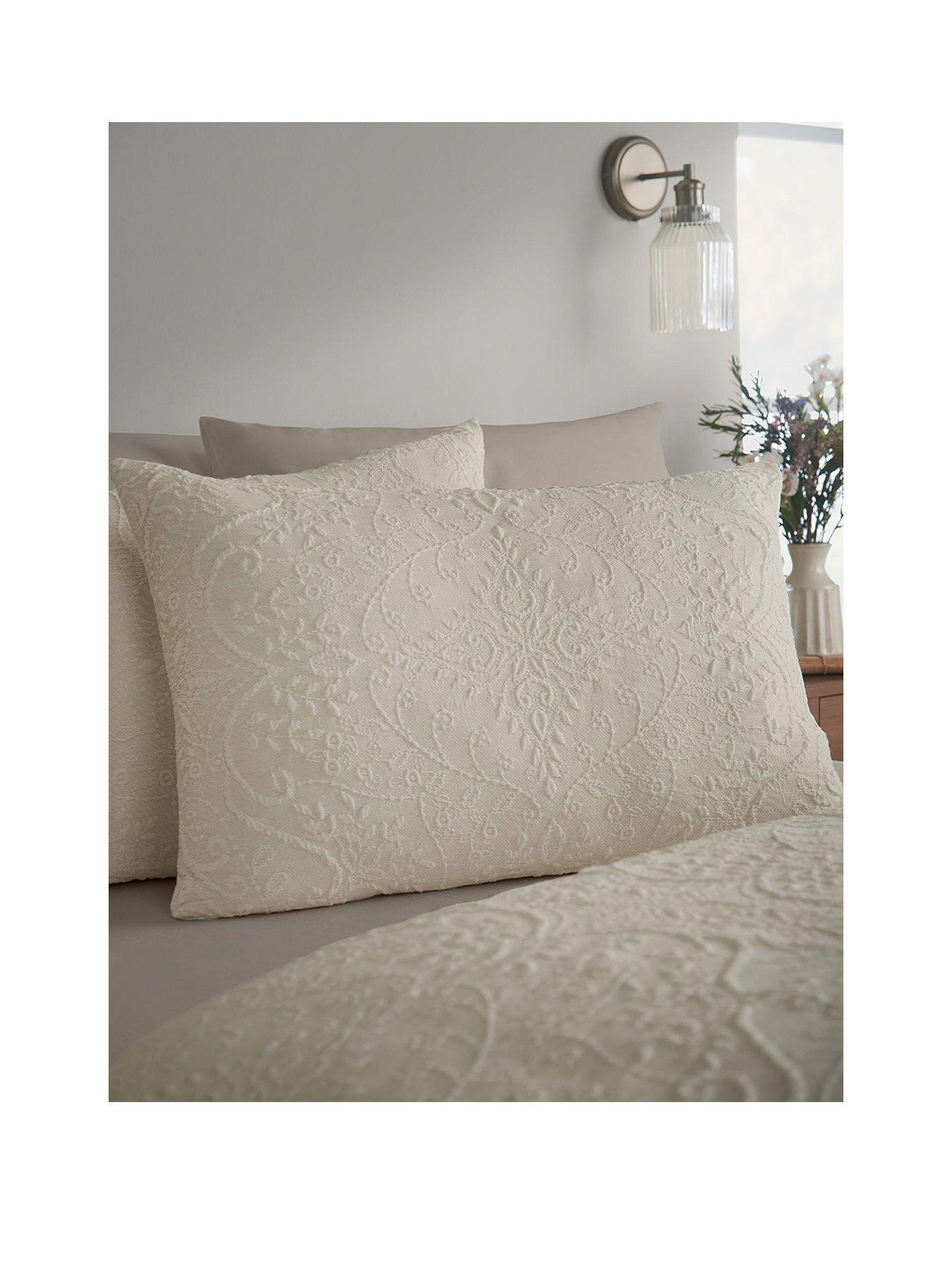 Image 2 of 4 of Catherine Lansfield Amelia Jacquard Duvet Cover Set