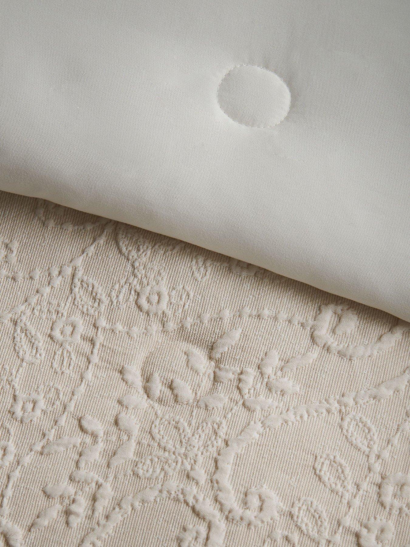 Image 4 of 4 of Catherine Lansfield Amelia Jacquard Bedspread