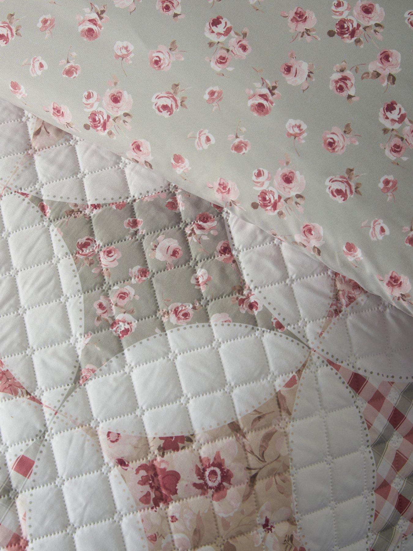 Image 4 of 5 of Catherine Lansfield Pinsonic Patchwork Duvet Cover Set