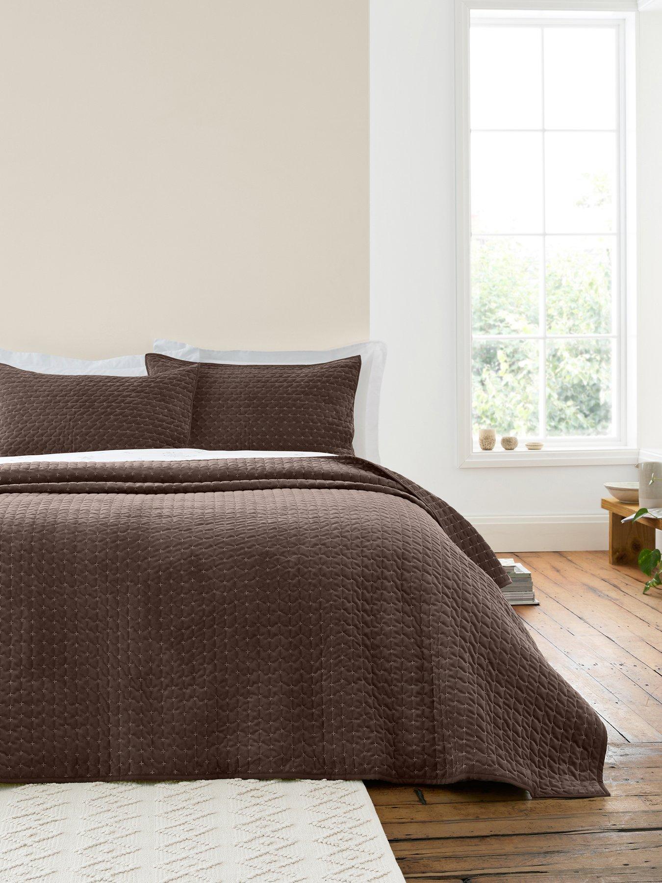Bianca Attica Velvet Lightly Quilted Bedspread
