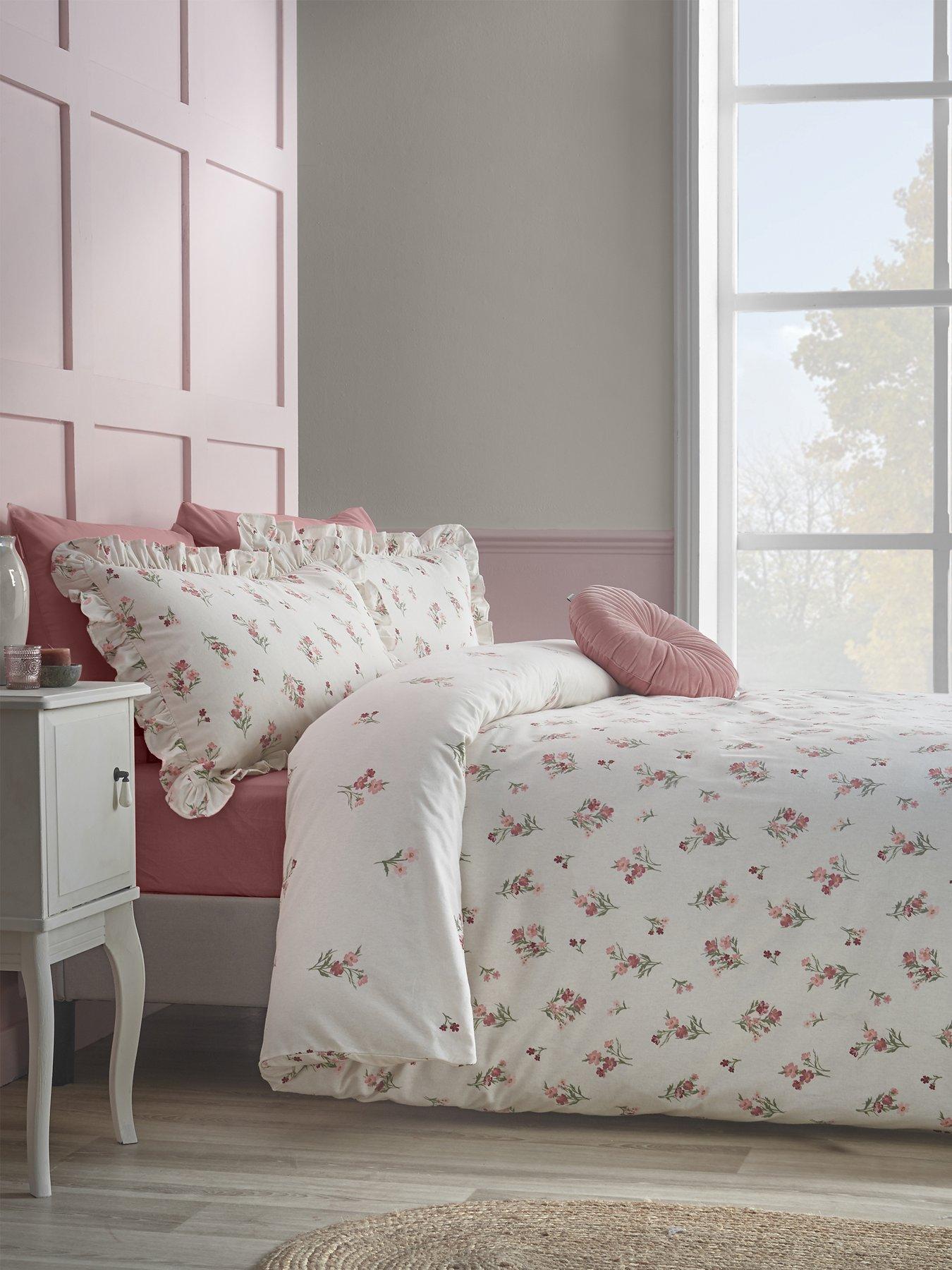 Catherine Lansfield Brushed 100% Cotton Ditsy Floral Frill Duvet Cover Set in Pink