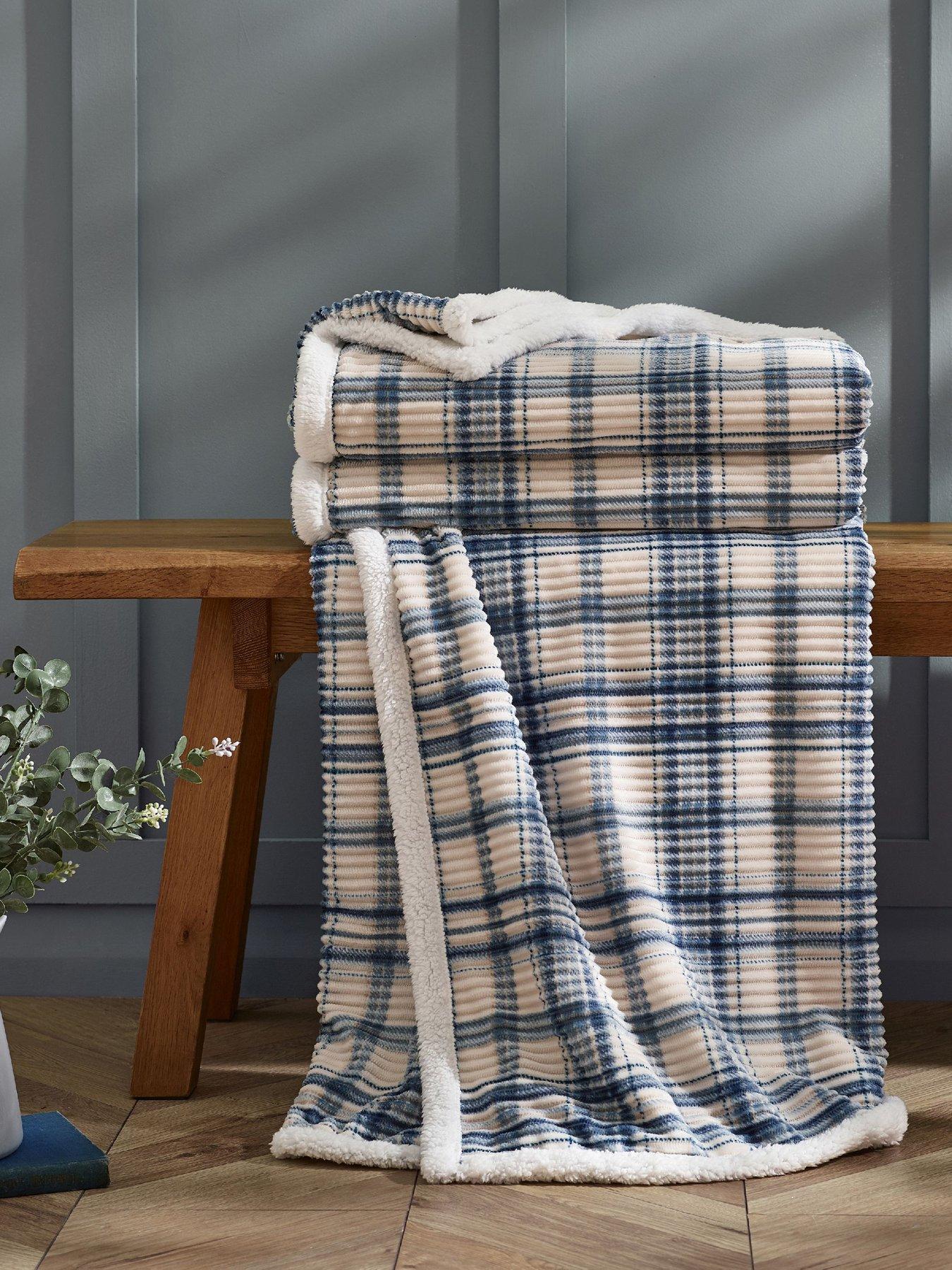 Catherine Lansfield Soft and Cosy Ribbed Check Sherpa Throw