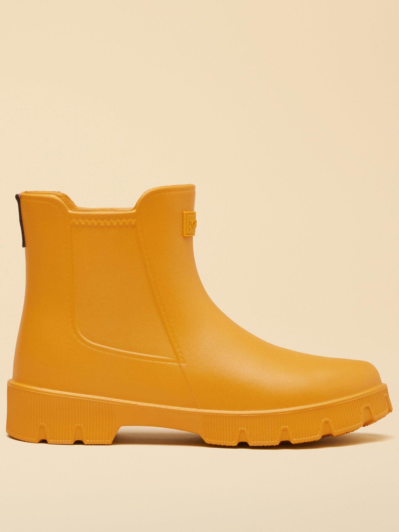 Image 1 of 6 of Joules Womens Raindance Chunky Tread Elastic Gusset Welly Boots - Yellow