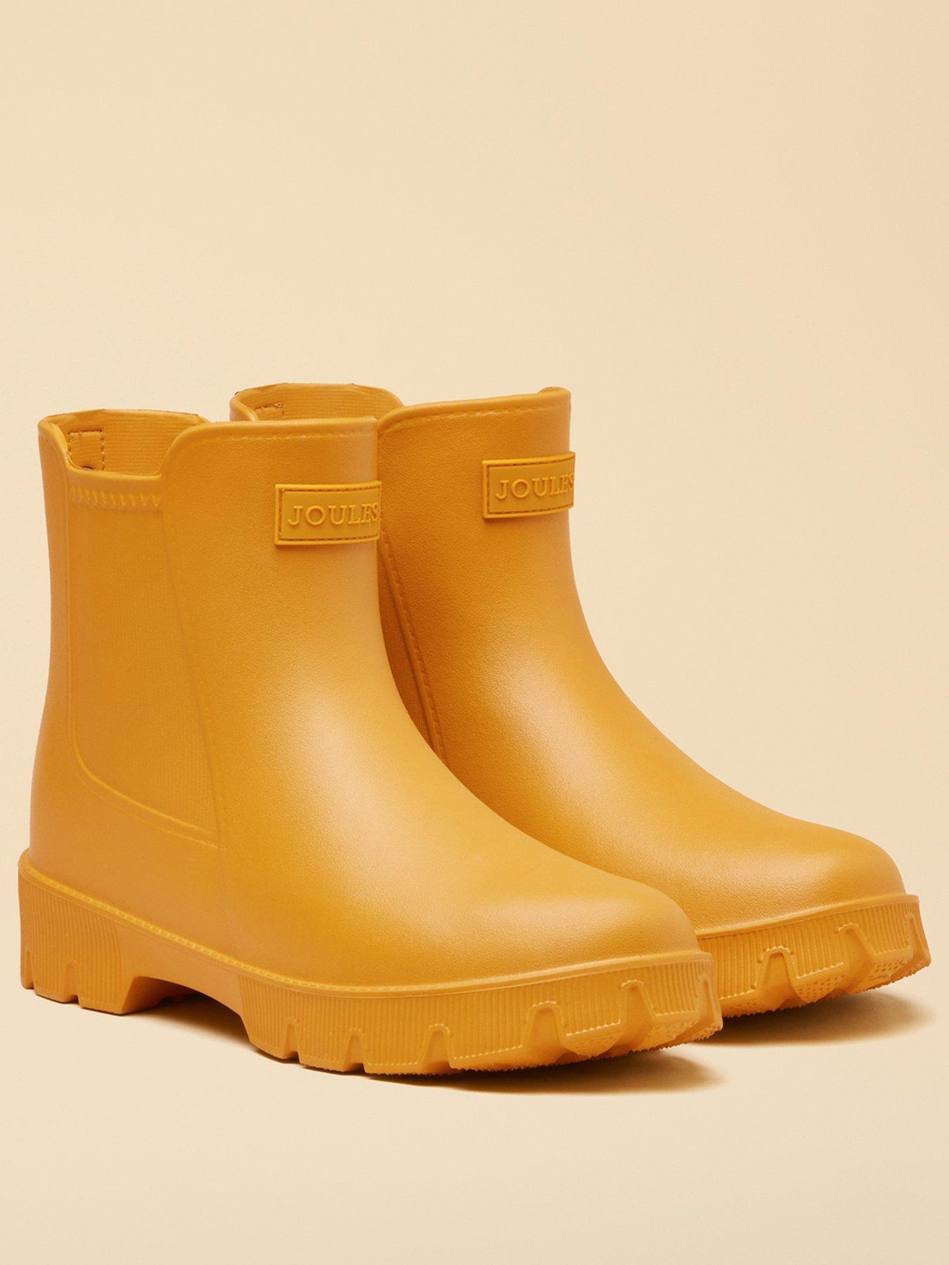 Image 2 of 6 of Joules Womens Raindance Chunky Tread Elastic Gusset Welly Boots - Yellow