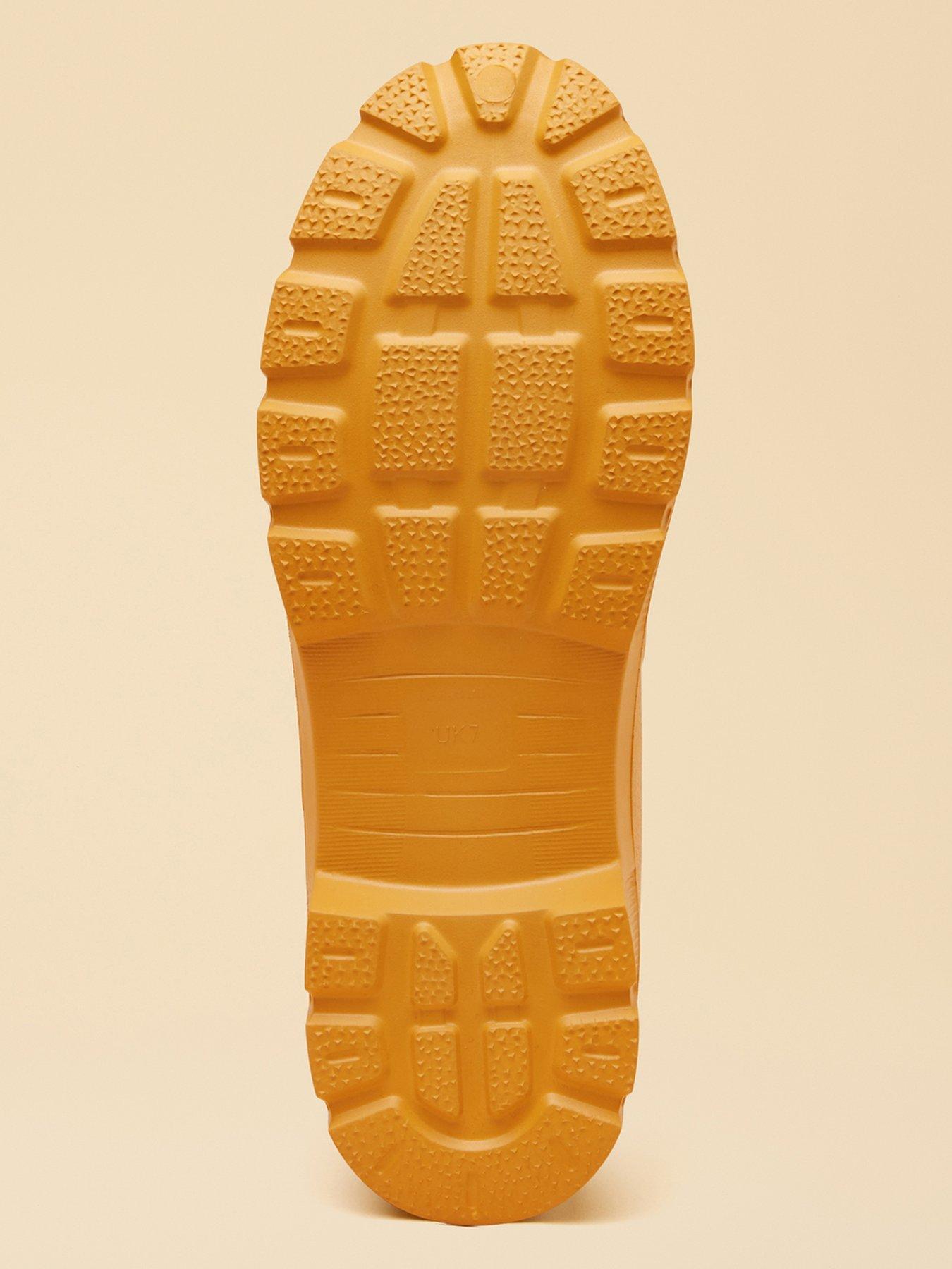 Image 4 of 6 of Joules Womens Raindance Chunky Tread Elastic Gusset Welly Boots - Yellow