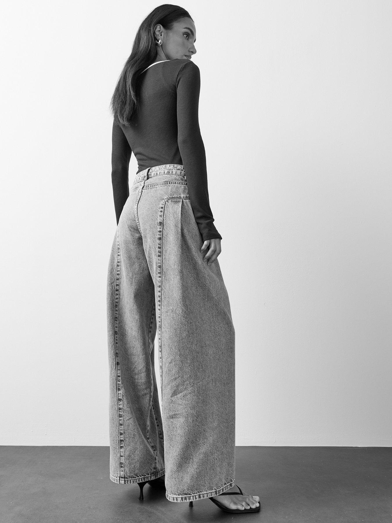 Image 5 of 7 of Michelle Keegan Seam Detail Wide Leg Jean - Mid Wash