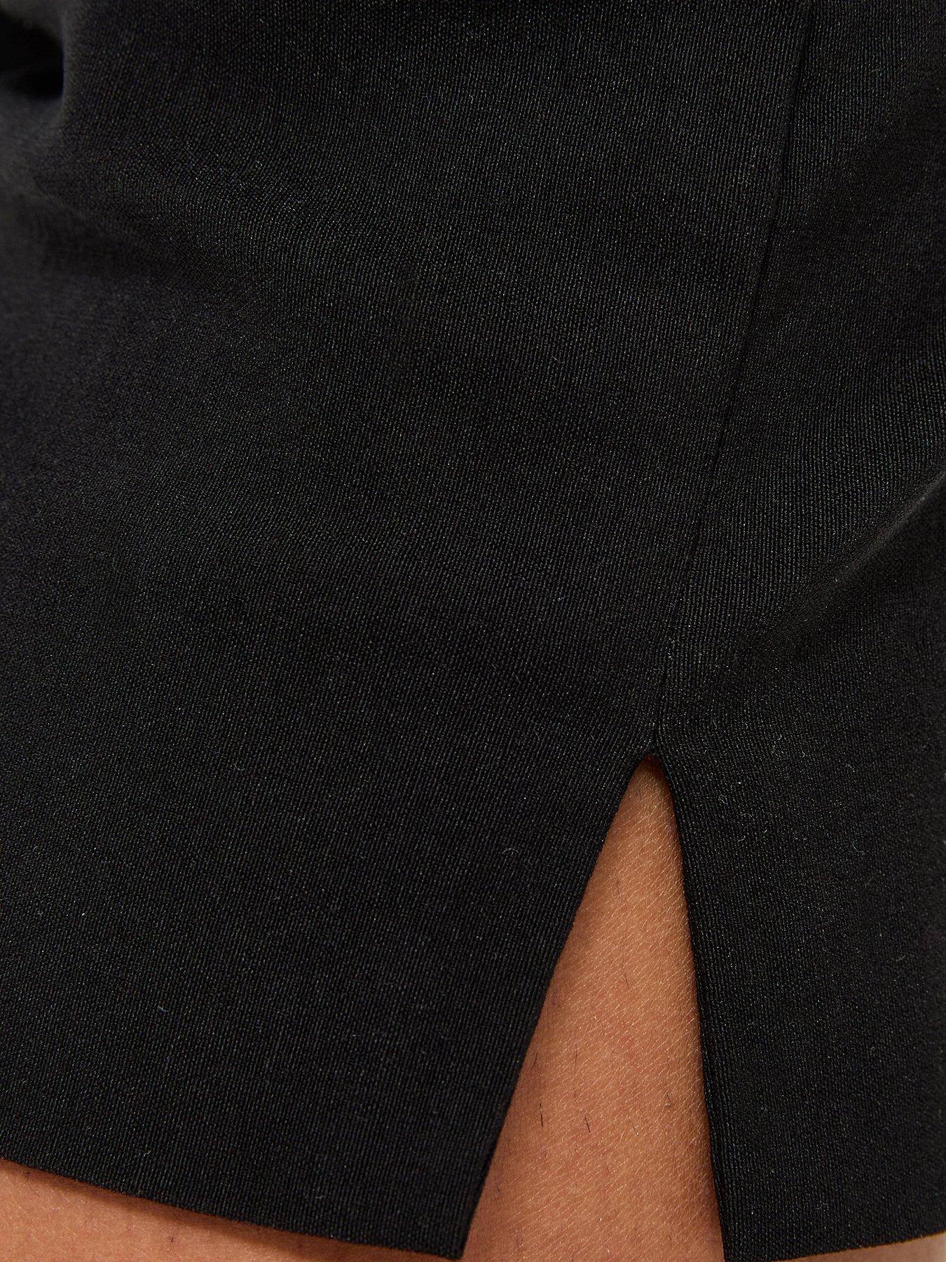Image 5 of 5 of New Look Bengaline Capri Trousers - Black