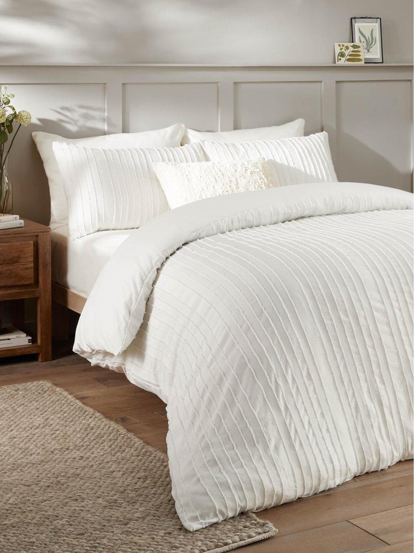 Duvet Day Harrison Stripe Soft Tufted Duvet Set White