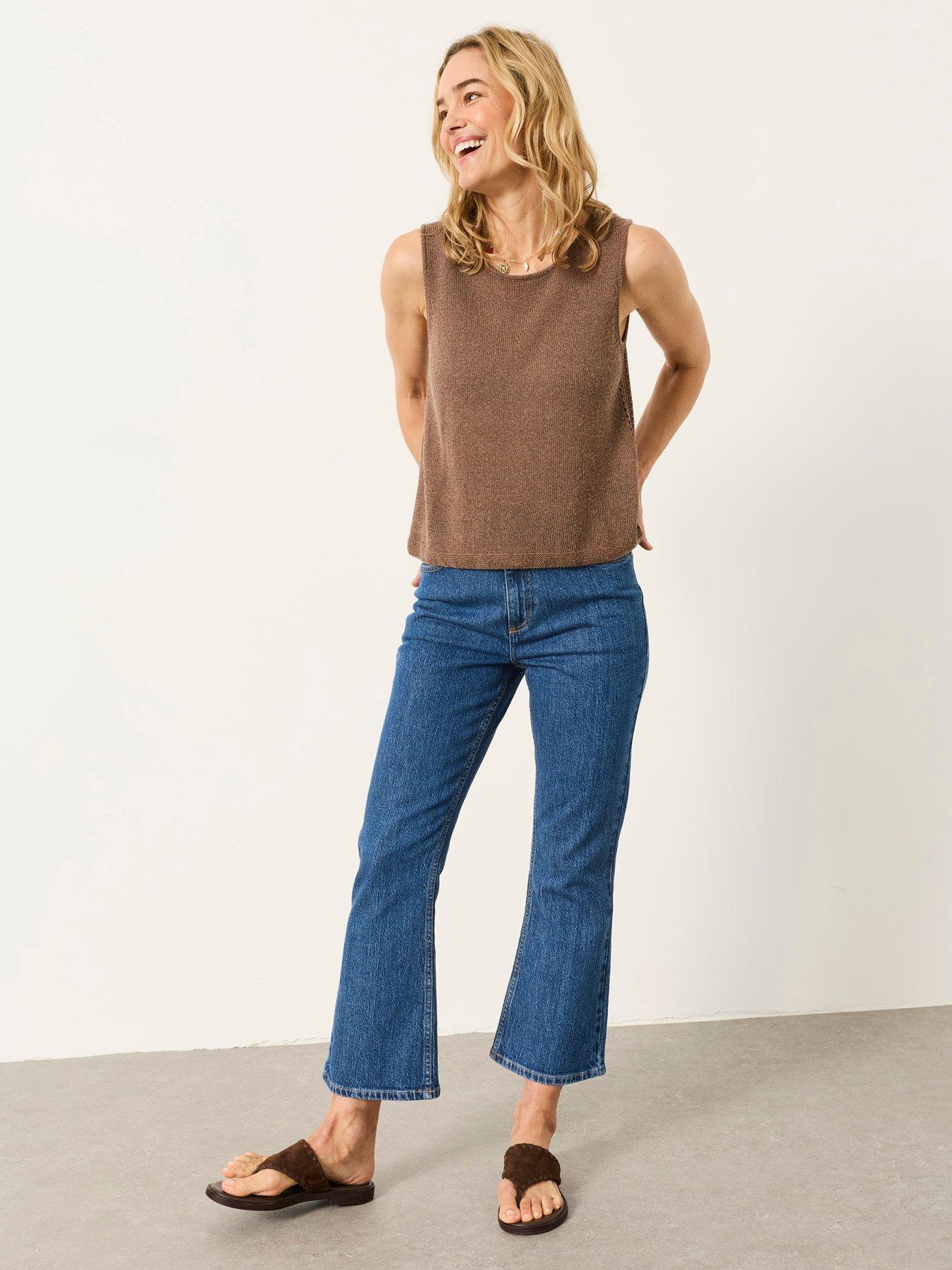 Image 3 of 6 of FatFace Kick Flare Jeans - Blue
