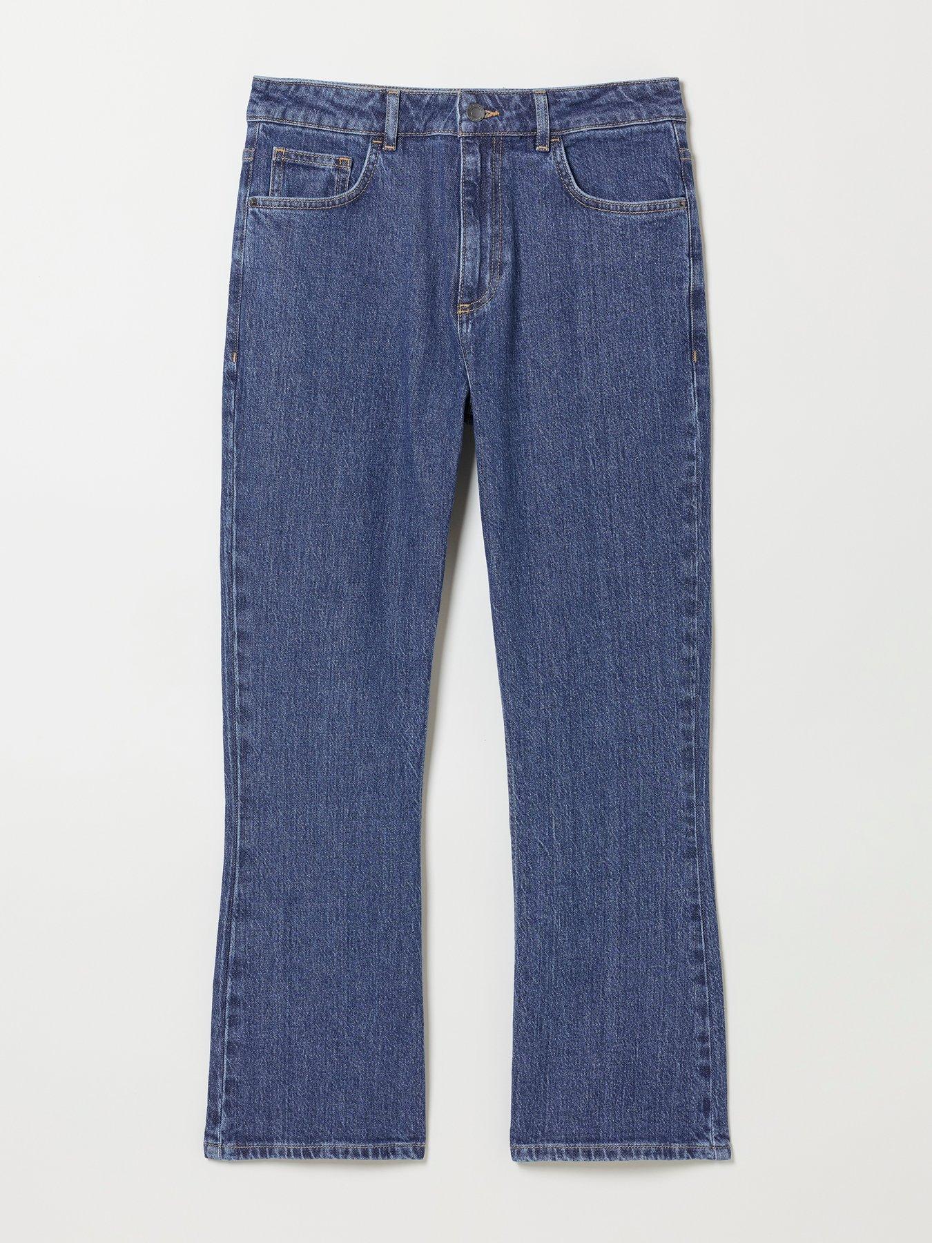 Image 6 of 6 of FatFace Kick Flare Jeans - Blue