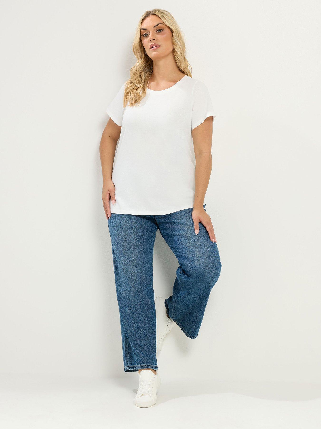 Image 4 of 5 of Yours Curve 3 Pack Short Sleeve T-Shirt - Multi