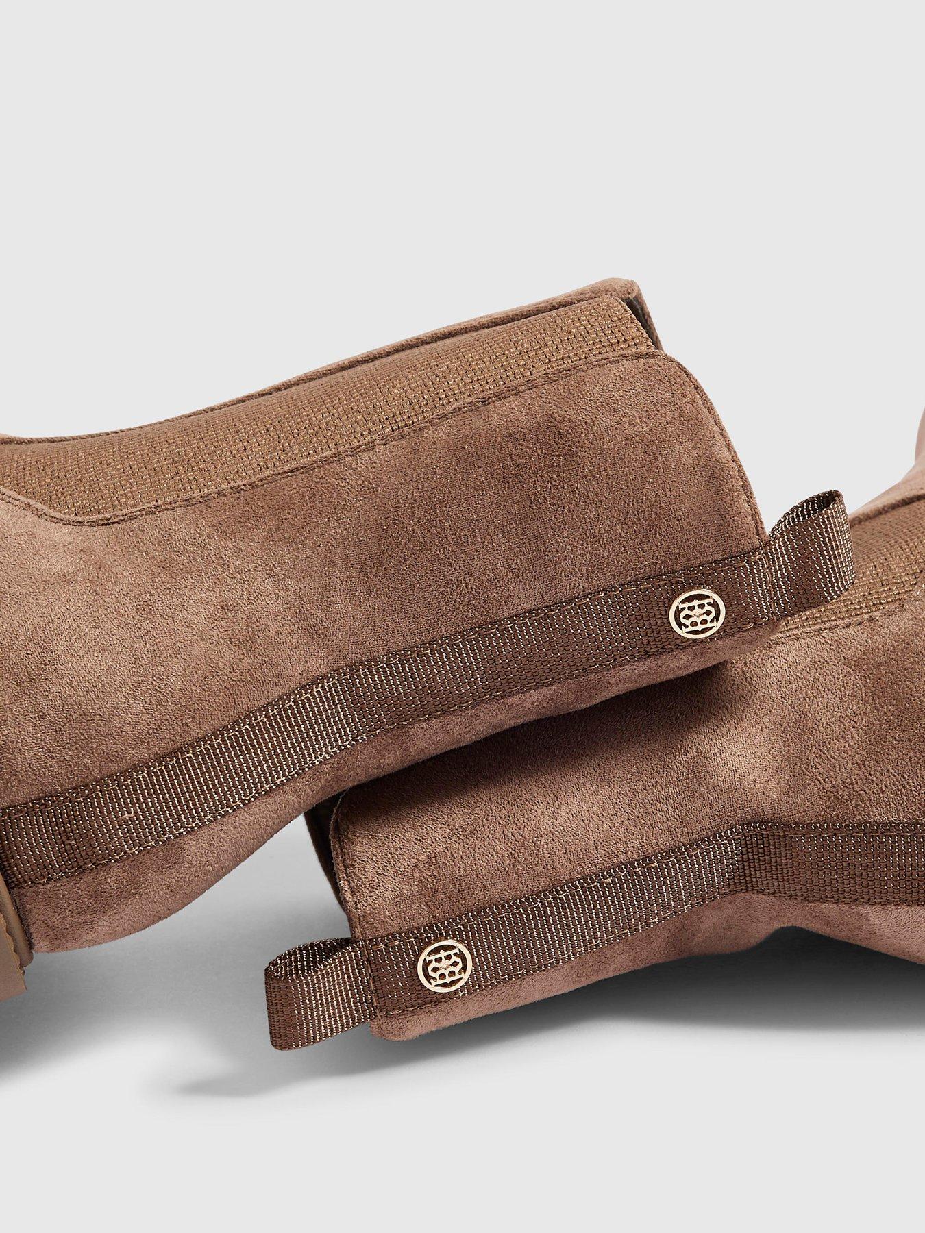 Image 5 of 5 of River Island Chunky Cleated Chelsea Boot