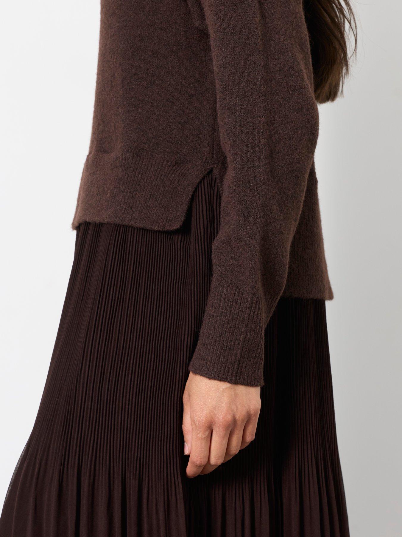Image 5 of 6 of FatFace Sally Knit 2in1 Maxi
