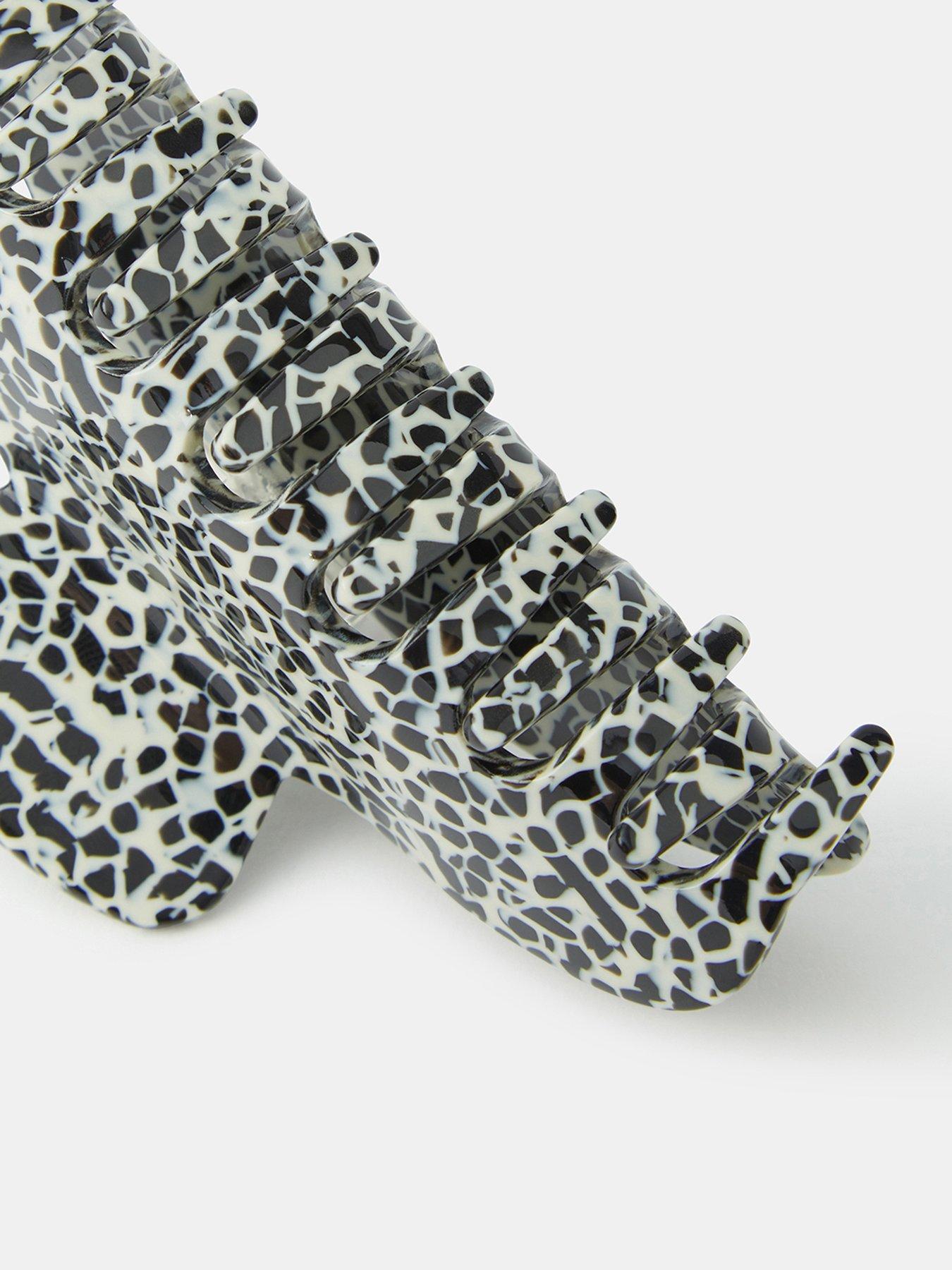 Image 2 of 2 of Accessorize Monochrome Speckled Hair Claw Clip - Multi