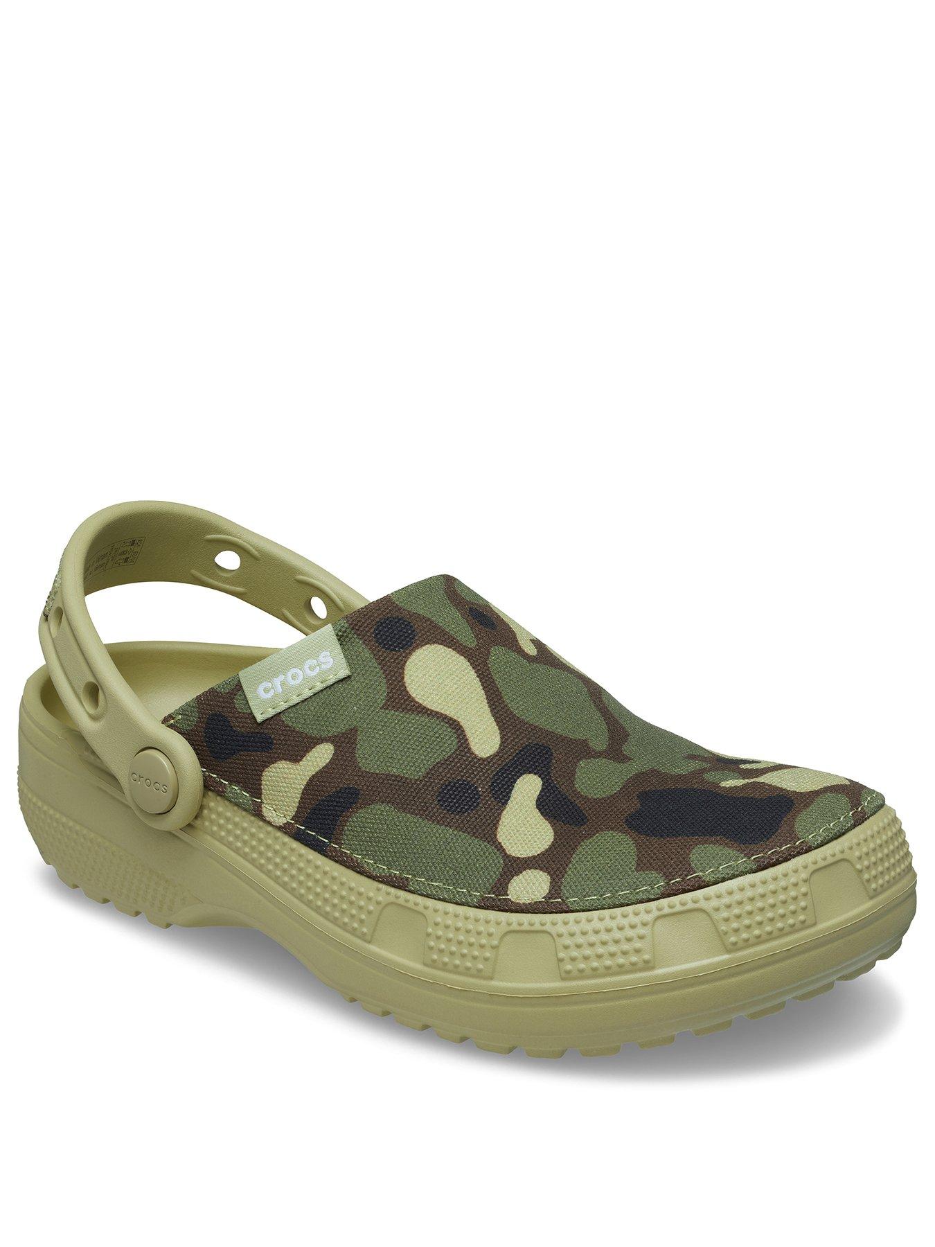 Image 2 of 6 of Crocs Mens Classic Crafted Camo Clog - Tac Green
