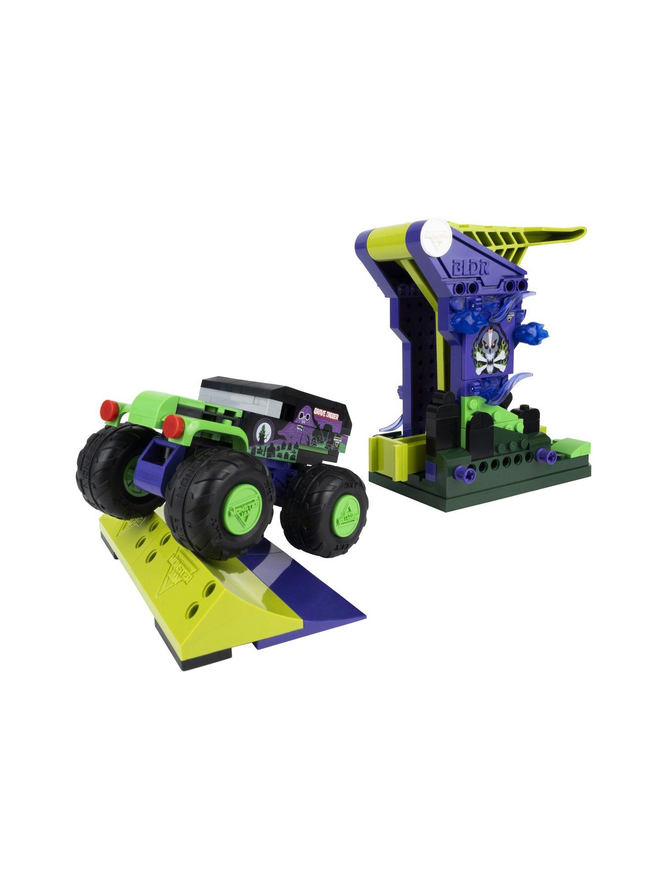 Image 2 of 7 of Monster Jam Monster Jam Smash And Launch Grave Digger Building Set