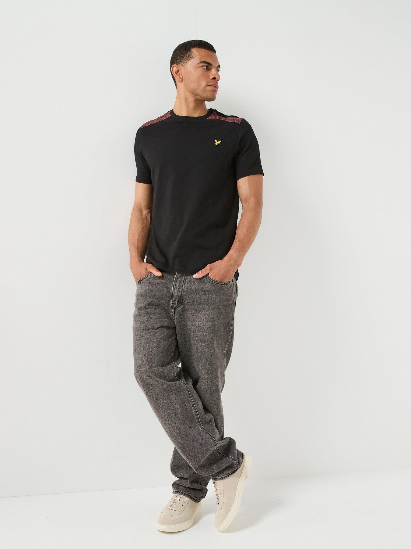 Image 3 of 6 of Lyle & Scott Check Panelled T-Shirt - Black