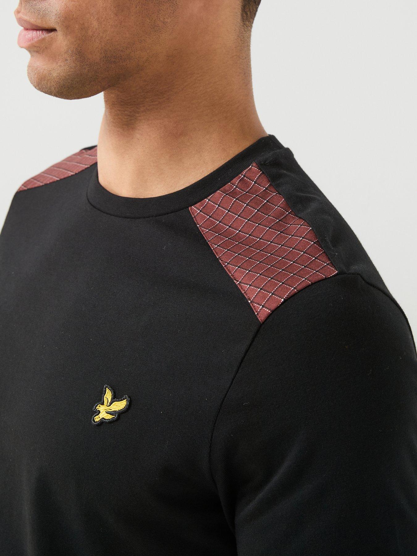 Image 4 of 6 of Lyle & Scott Check Panelled T-Shirt - Black