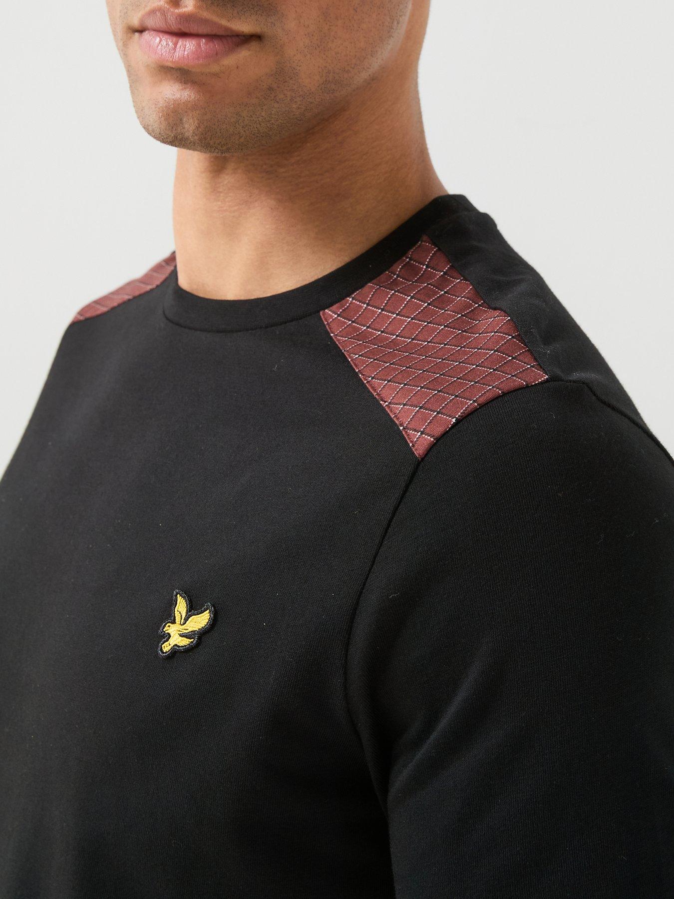 Image 5 of 6 of Lyle & Scott Check Panelled T-Shirt - Black