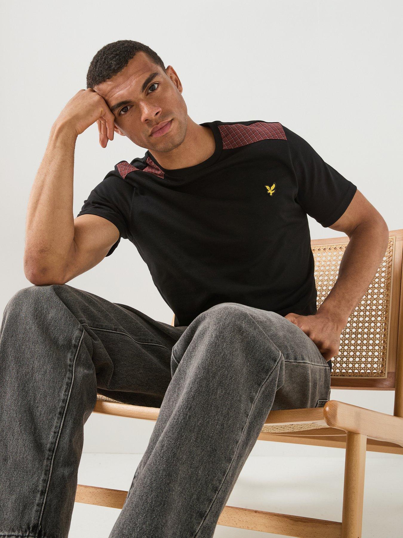 Image 6 of 6 of Lyle & Scott Check Panelled T-Shirt - Black