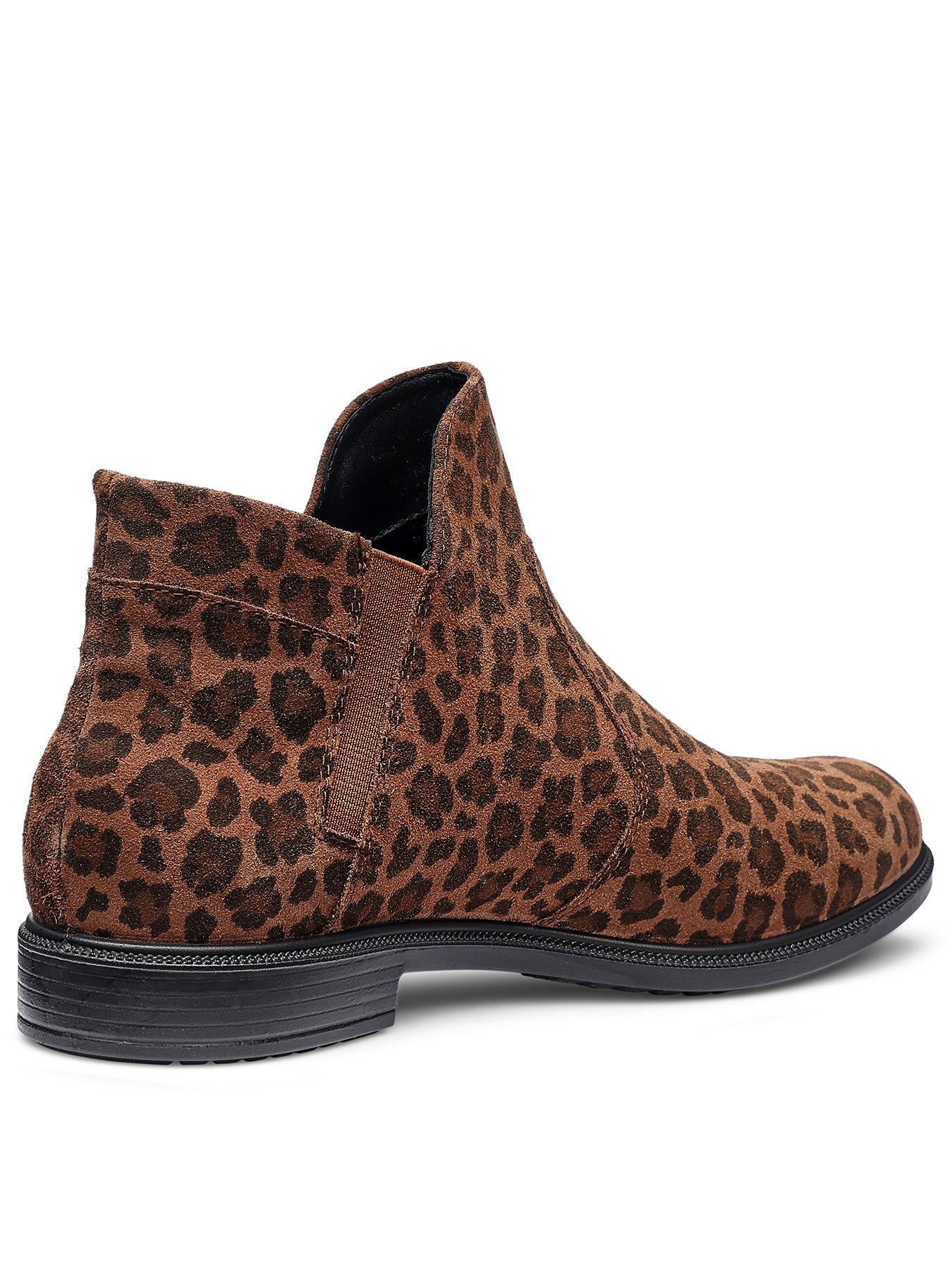 Image 3 of 4 of Hotter Ludlow Wide Fit Zip Boot - Leopard