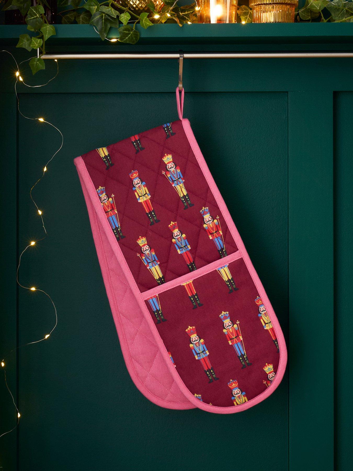 Catherine Lansfield 100% Cotton Christmas Nutcracker Double Oven Glove