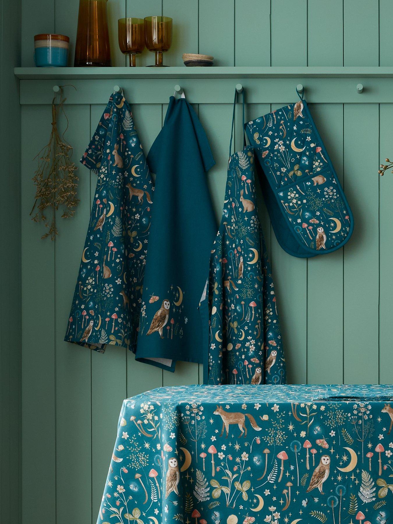 Image 3 of 3 of Catherine Lansfield 100% Cotton Enchanted Twilight Apron