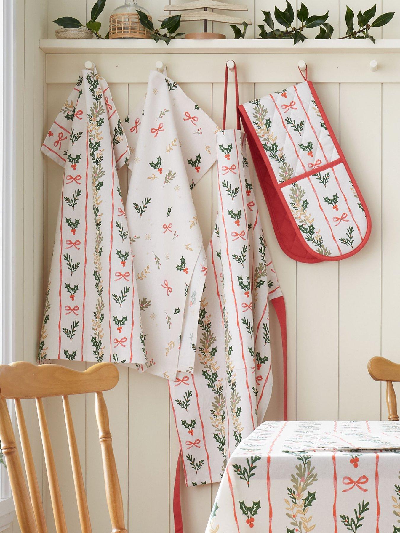 Image 3 of 3 of Catherine Lansfield 100% Cotton Christmas Holly Stripe Apron