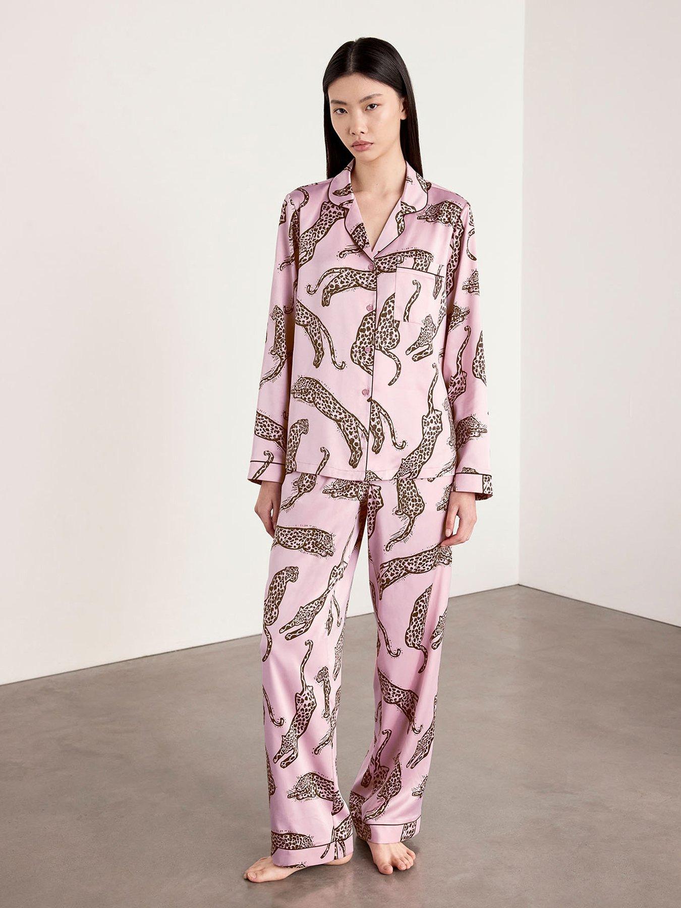 CHELSEA PEERS Chelsea Peers Satin Lino Leopard Print Long Pyjama Set - Pink