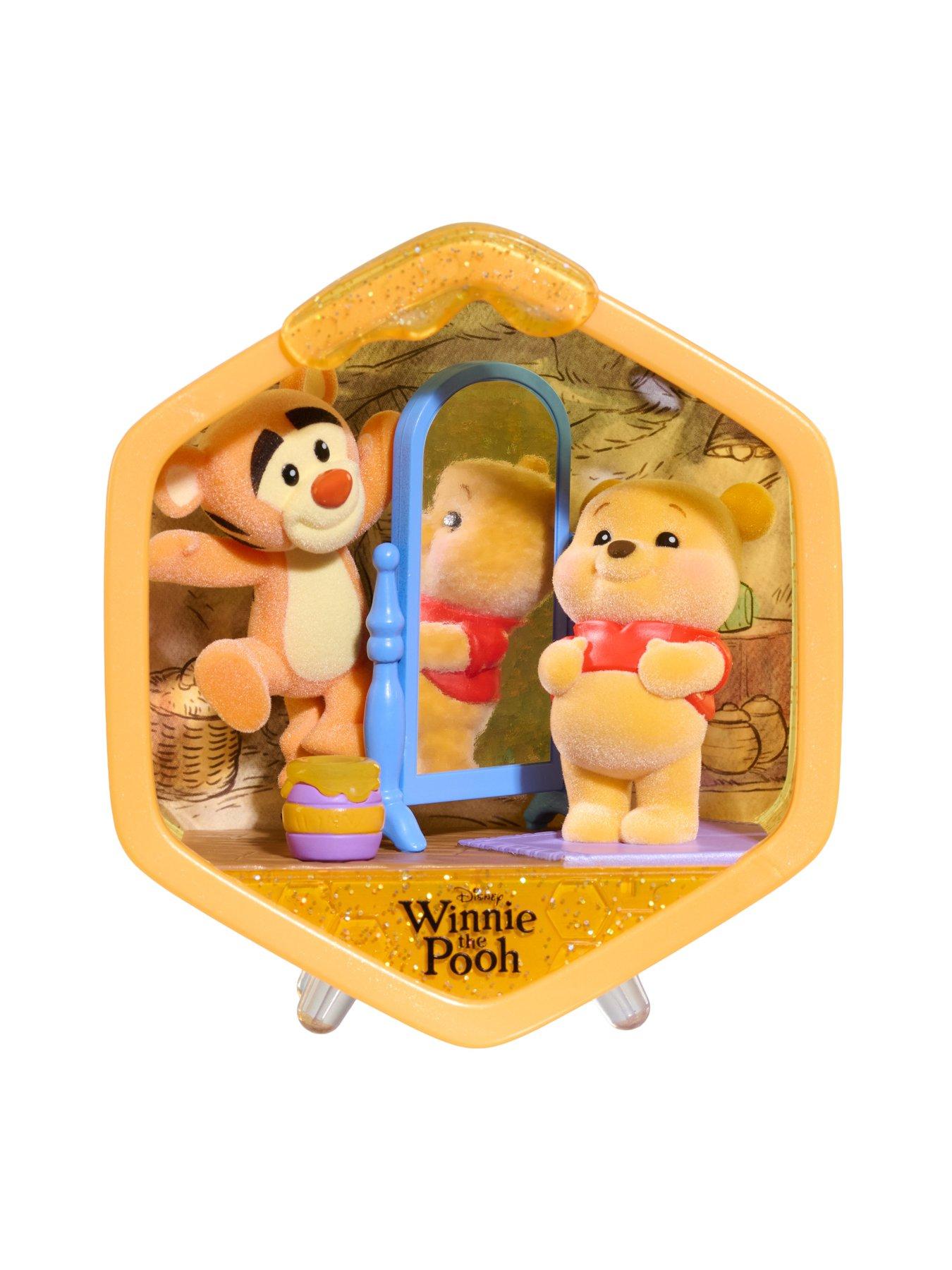Image 7 of 7 of Winnie The Pooh Honeycomb Homes Scene Setters